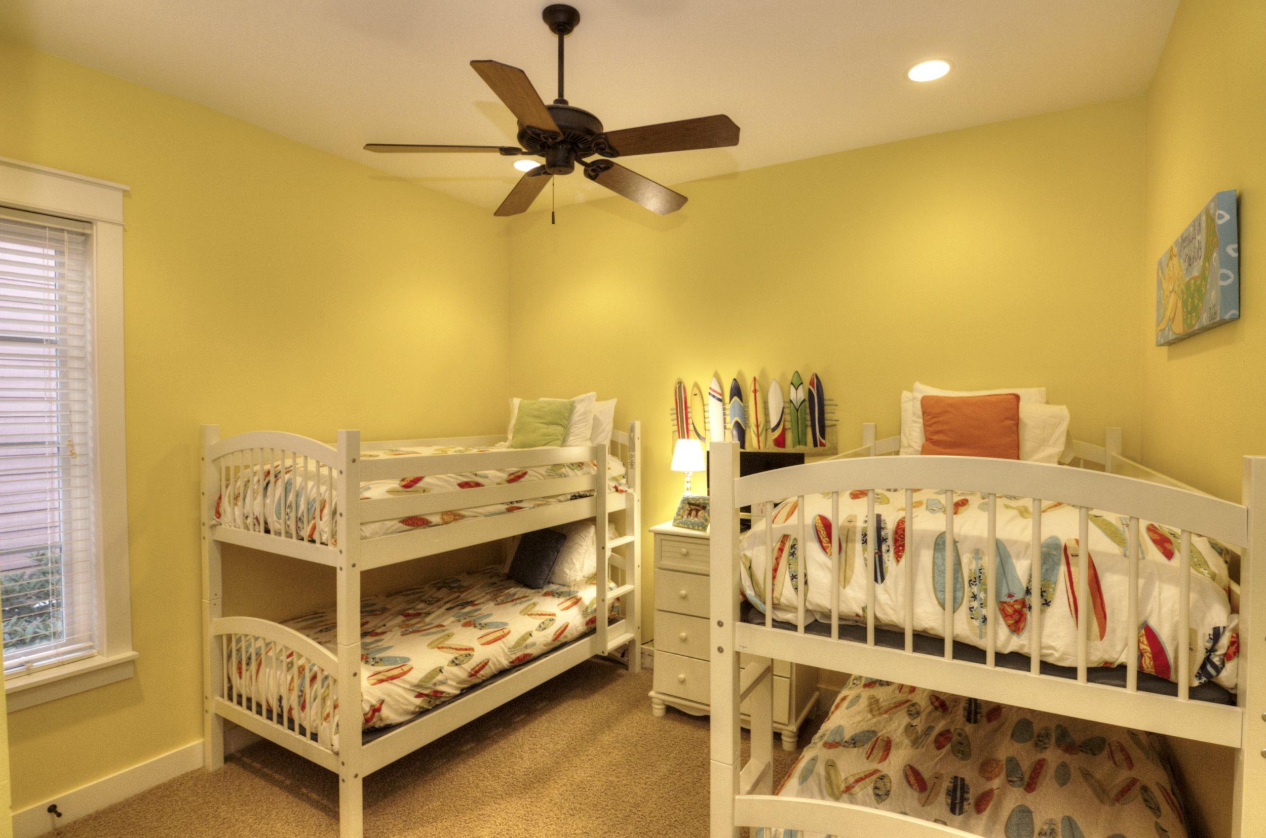 BUNGALOS AT SANDESTIN - Residential