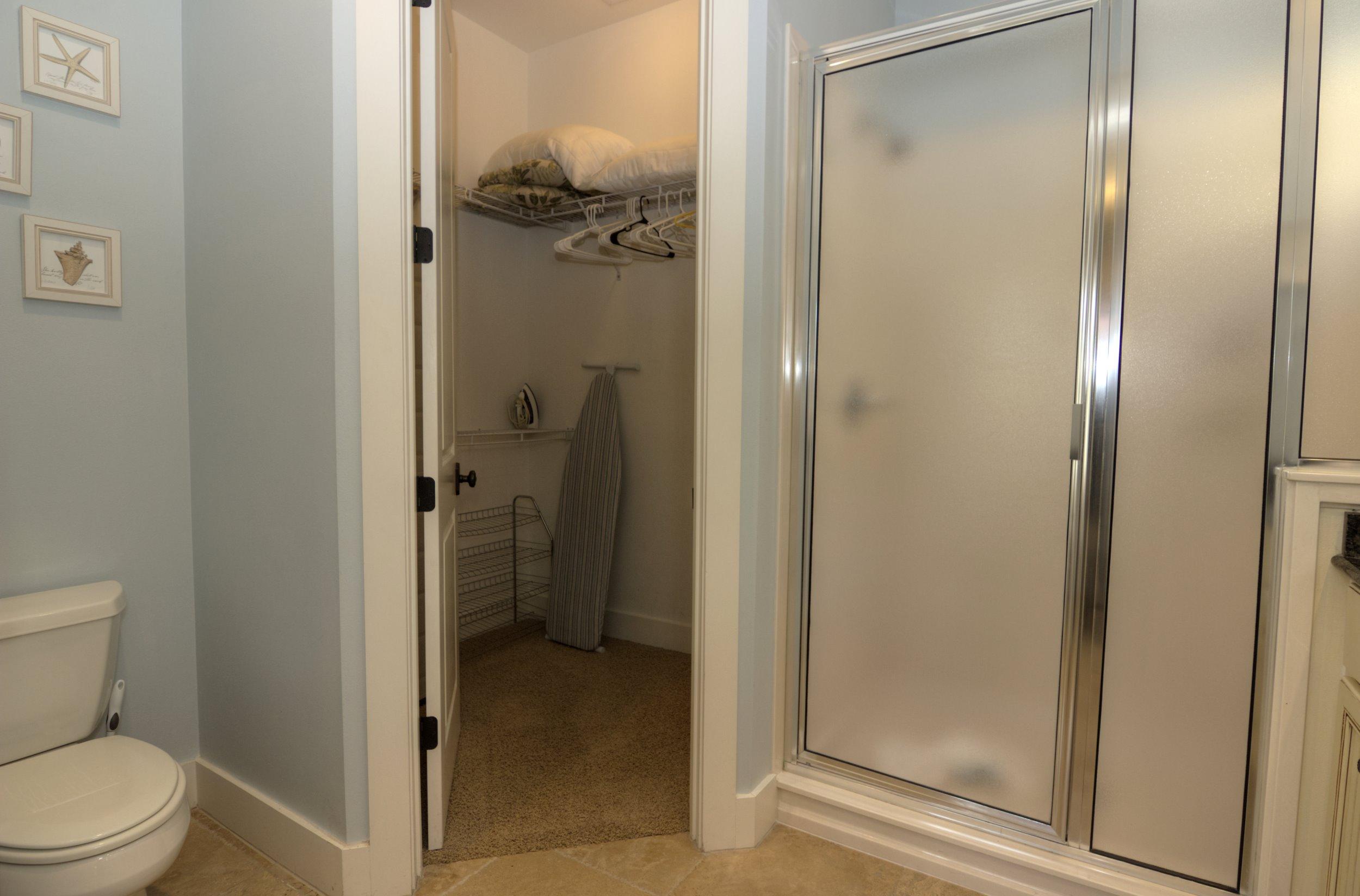 BUNGALOS AT SANDESTIN - Residential