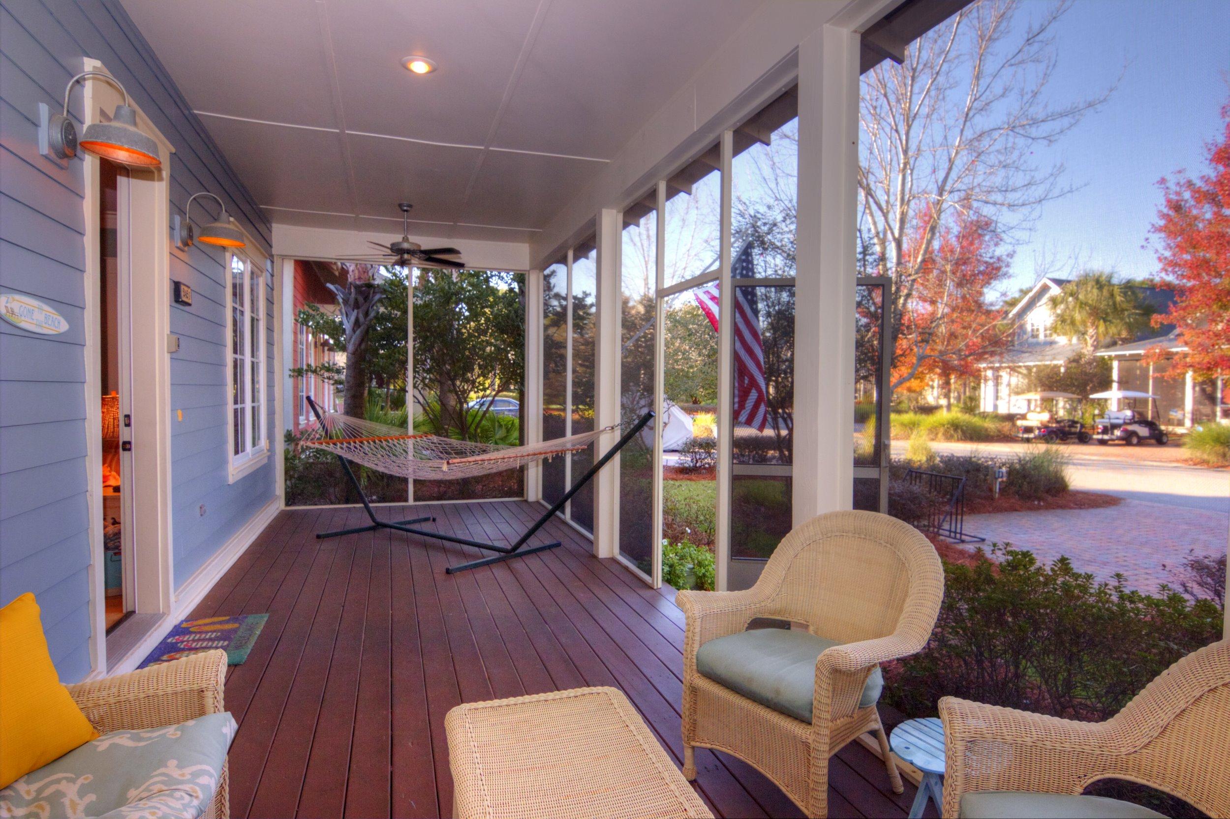 BUNGALOS AT SANDESTIN - Residential