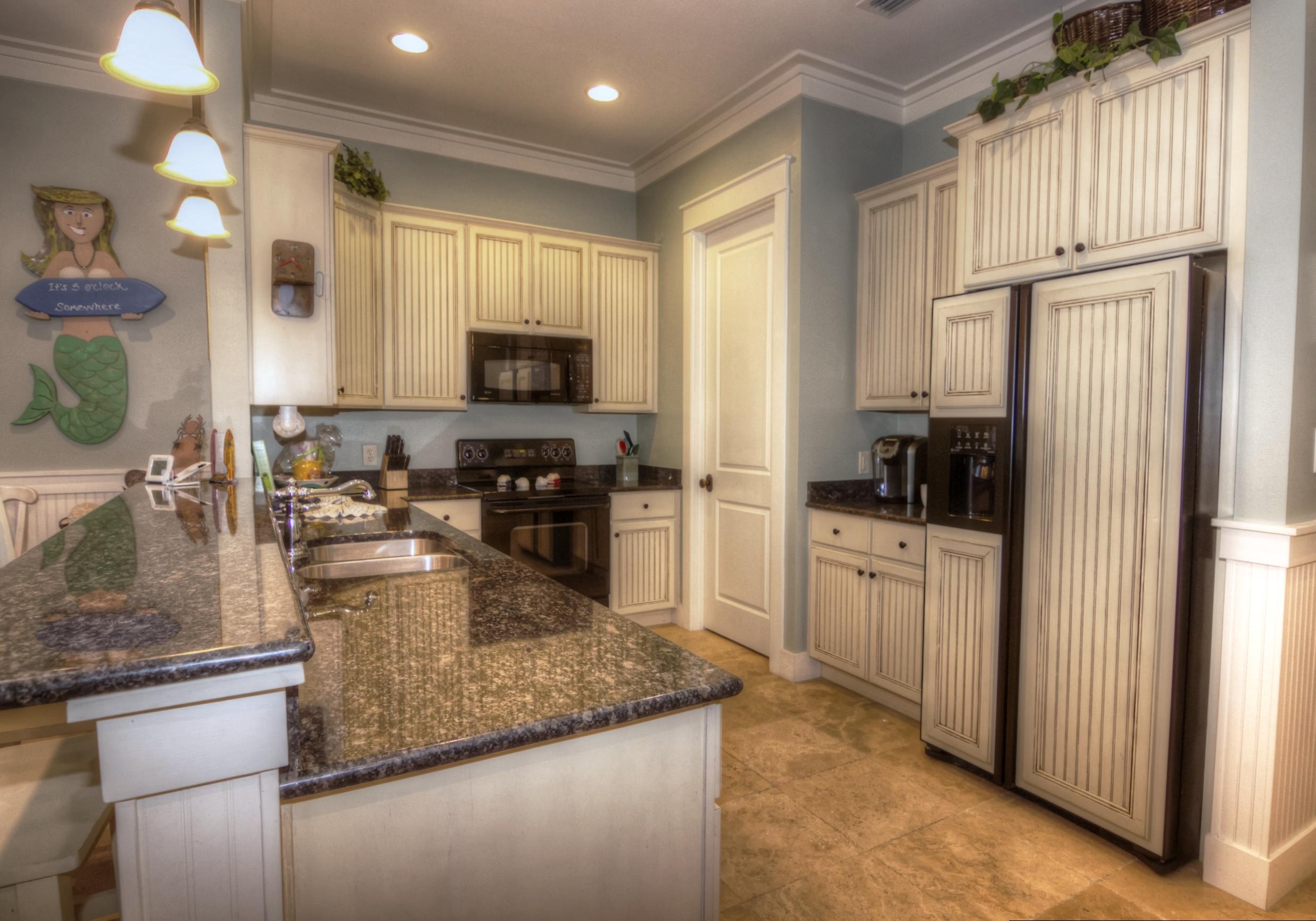 BUNGALOS AT SANDESTIN - Residential