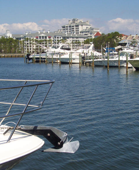 BUNGALOS AT SANDESTIN - Residential