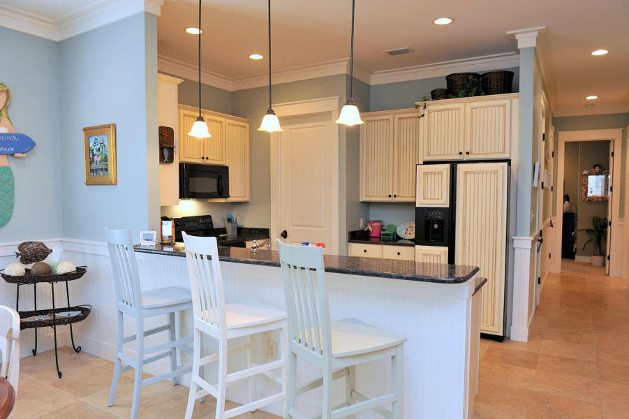 BUNGALOS AT SANDESTIN - Residential