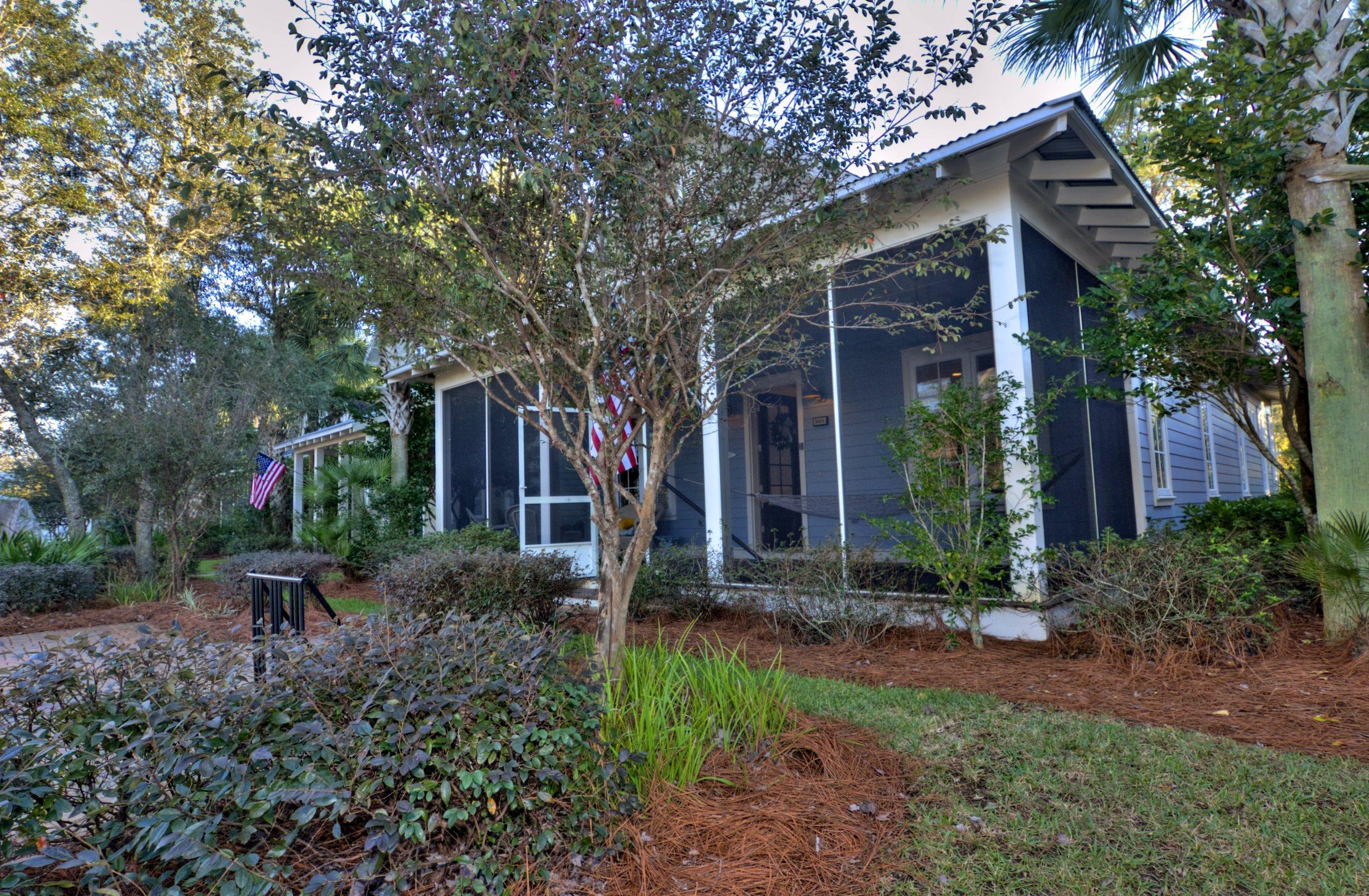 BUNGALOS AT SANDESTIN - Residential