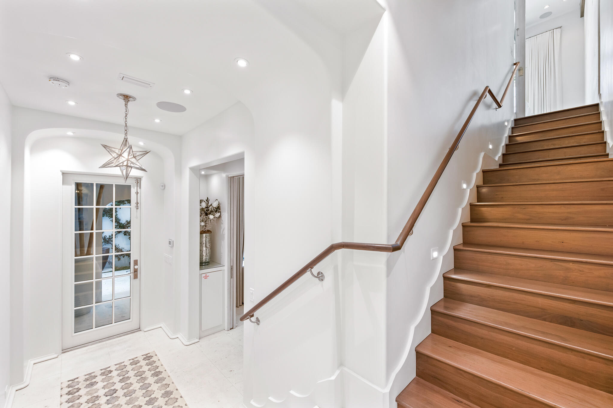 ALYS BEACH - Residential