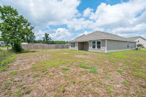 A home in DeFuniak Springs