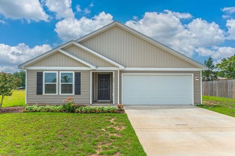 A home in DeFuniak Springs