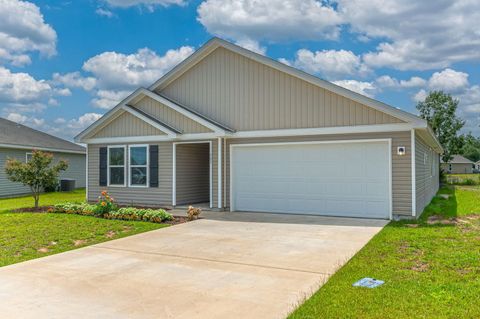 A home in DeFuniak Springs