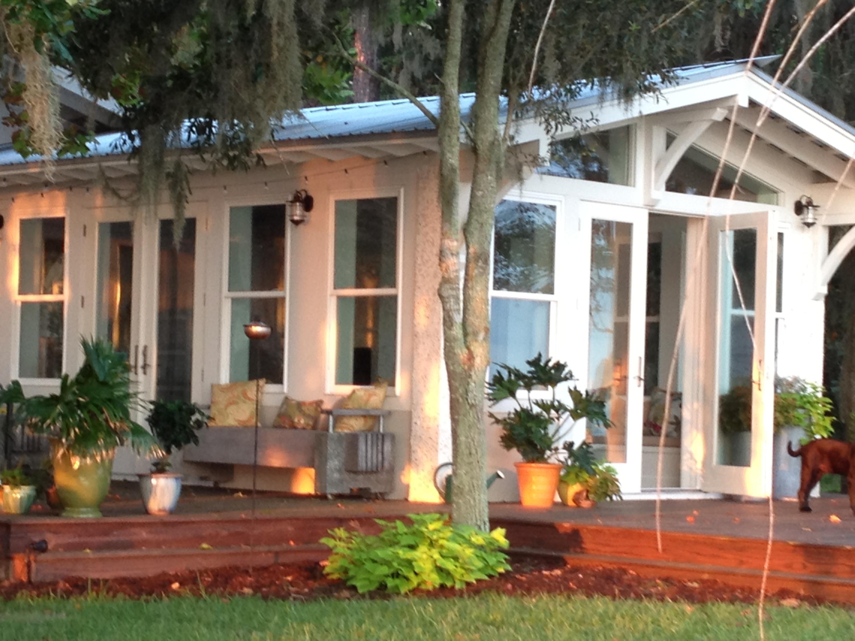 T.S. MICHENERS ADDITION - Residential Lease