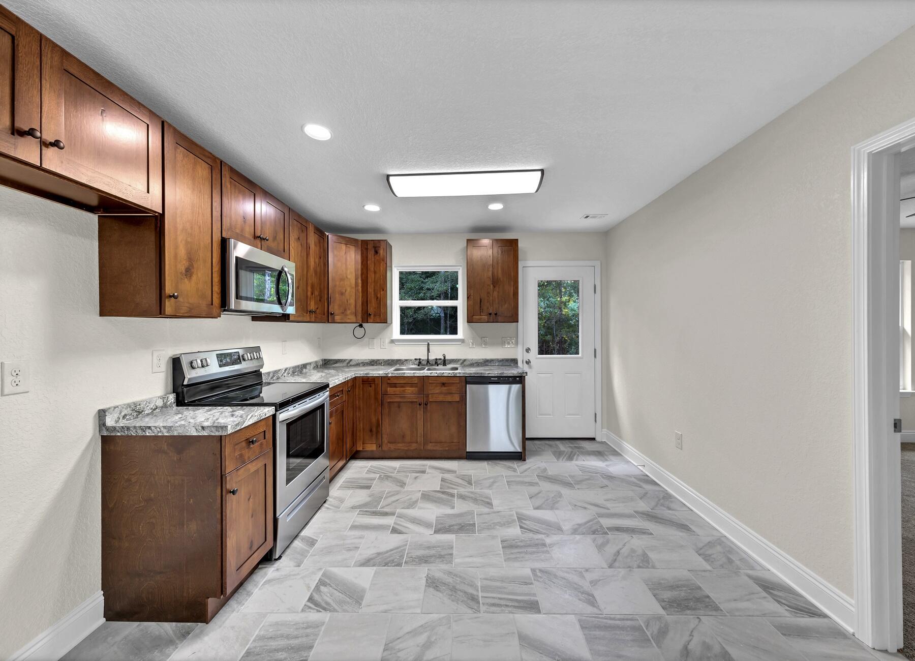 SOUTHVIEW ESTATES PH 2 - Residential Lease