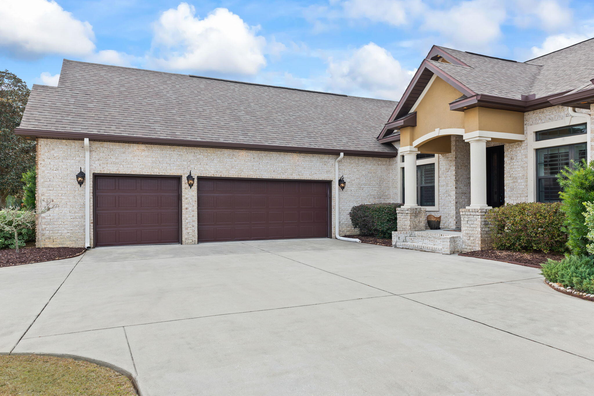 HIDDEN CREEK ESTATES AT HOLLEY BY THE SEA - Residential