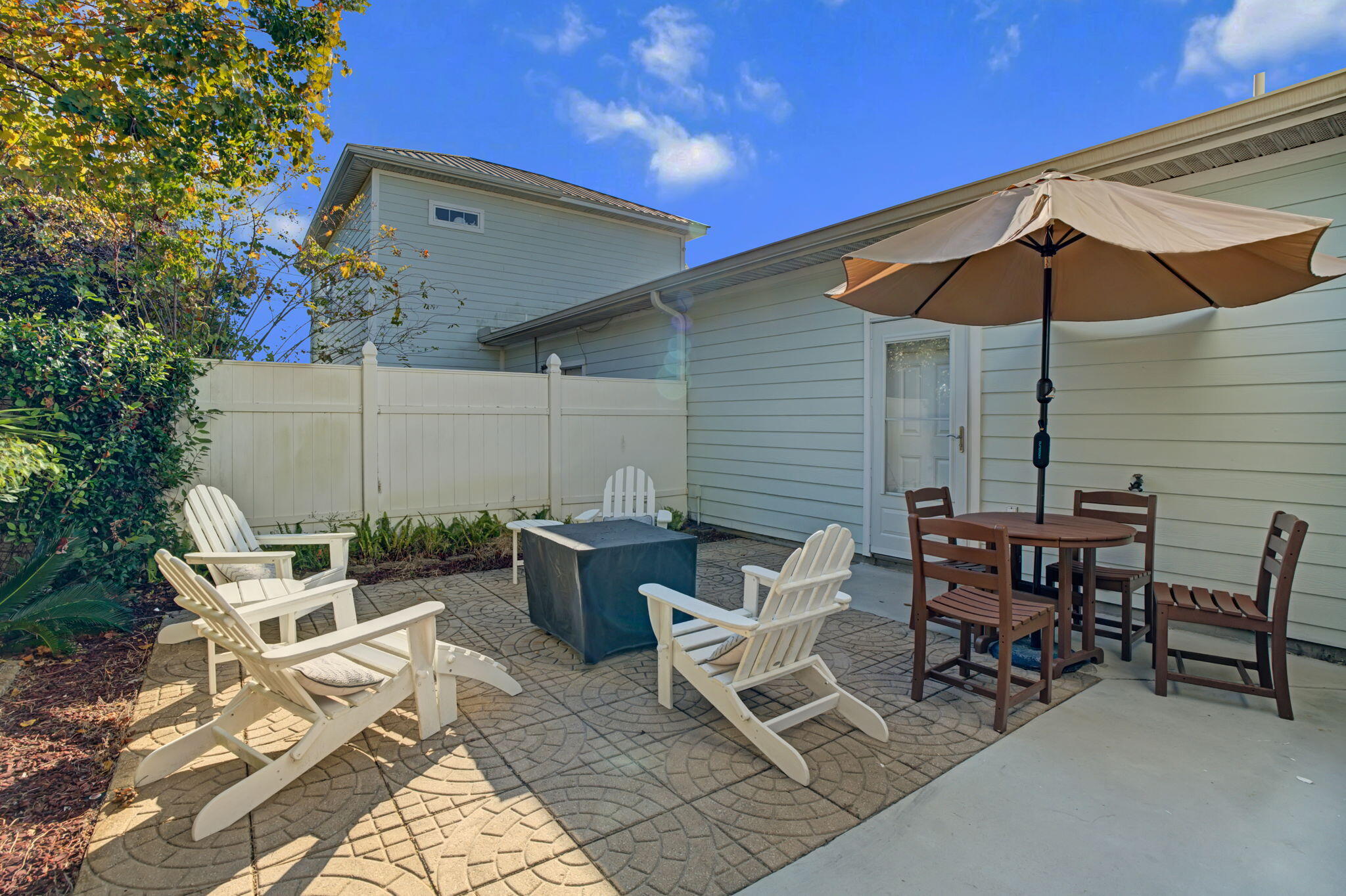 Miramar Palms - Residential