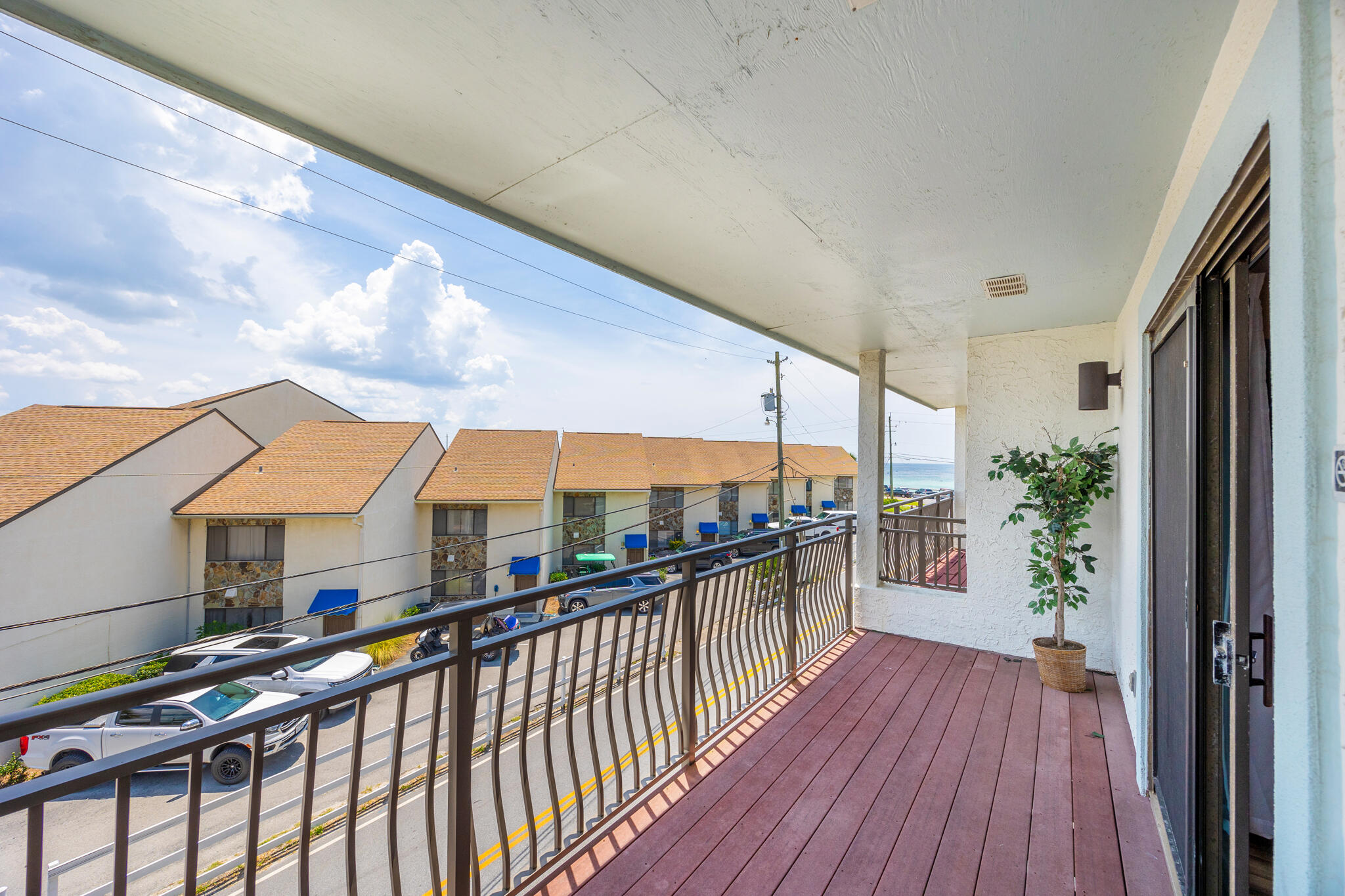 COSTA VISTA T/H - Residential