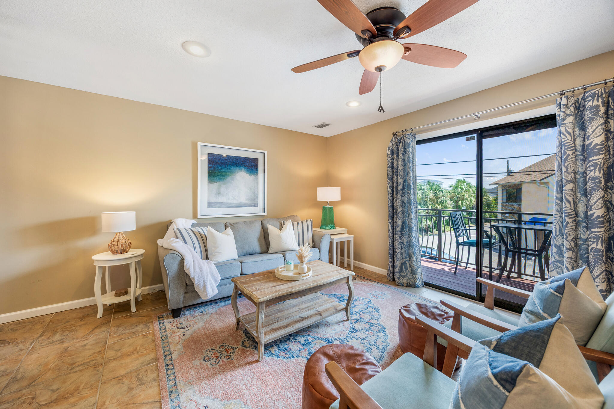 COSTA VISTA T/H - Residential