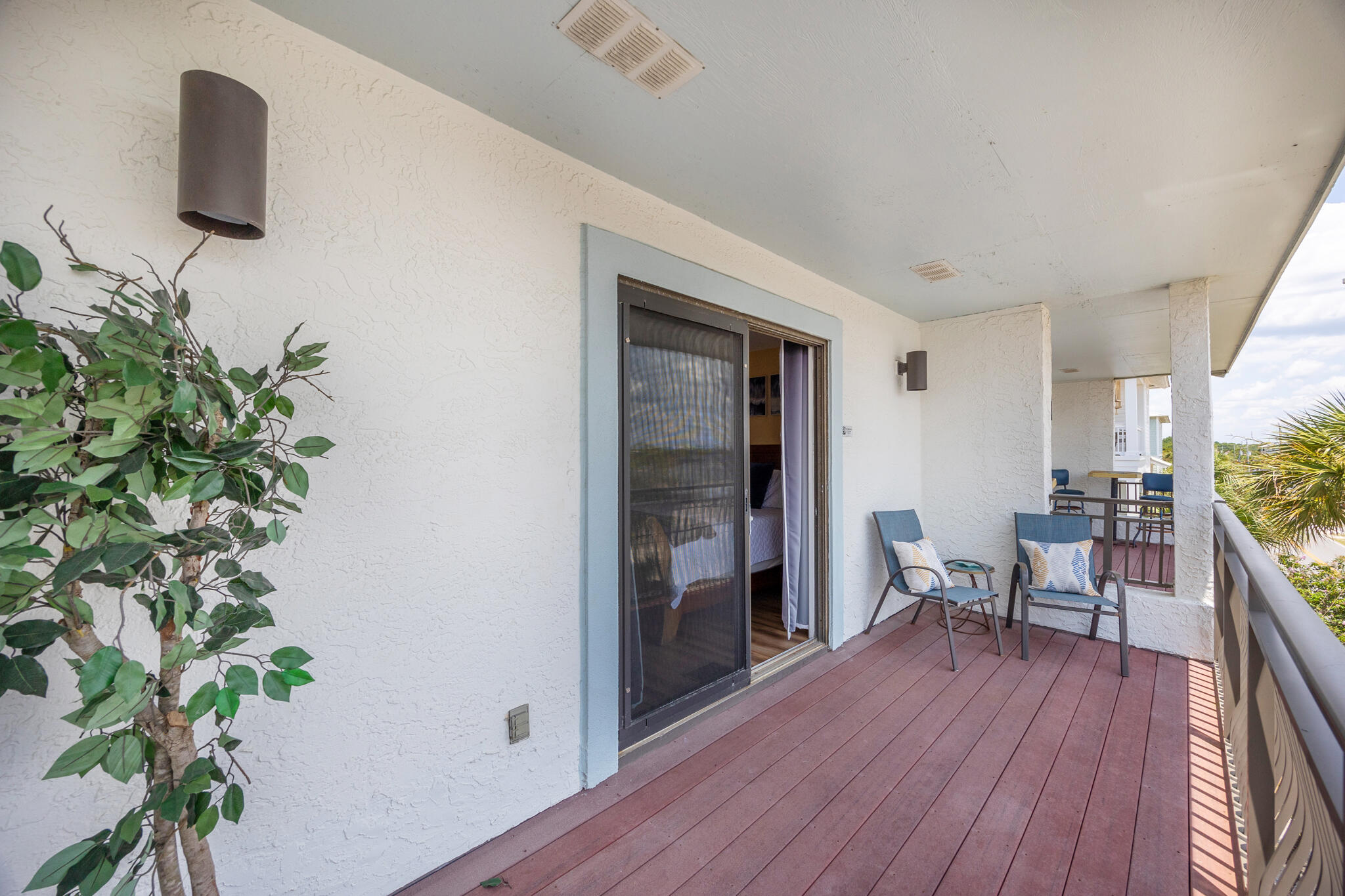 COSTA VISTA T/H - Residential