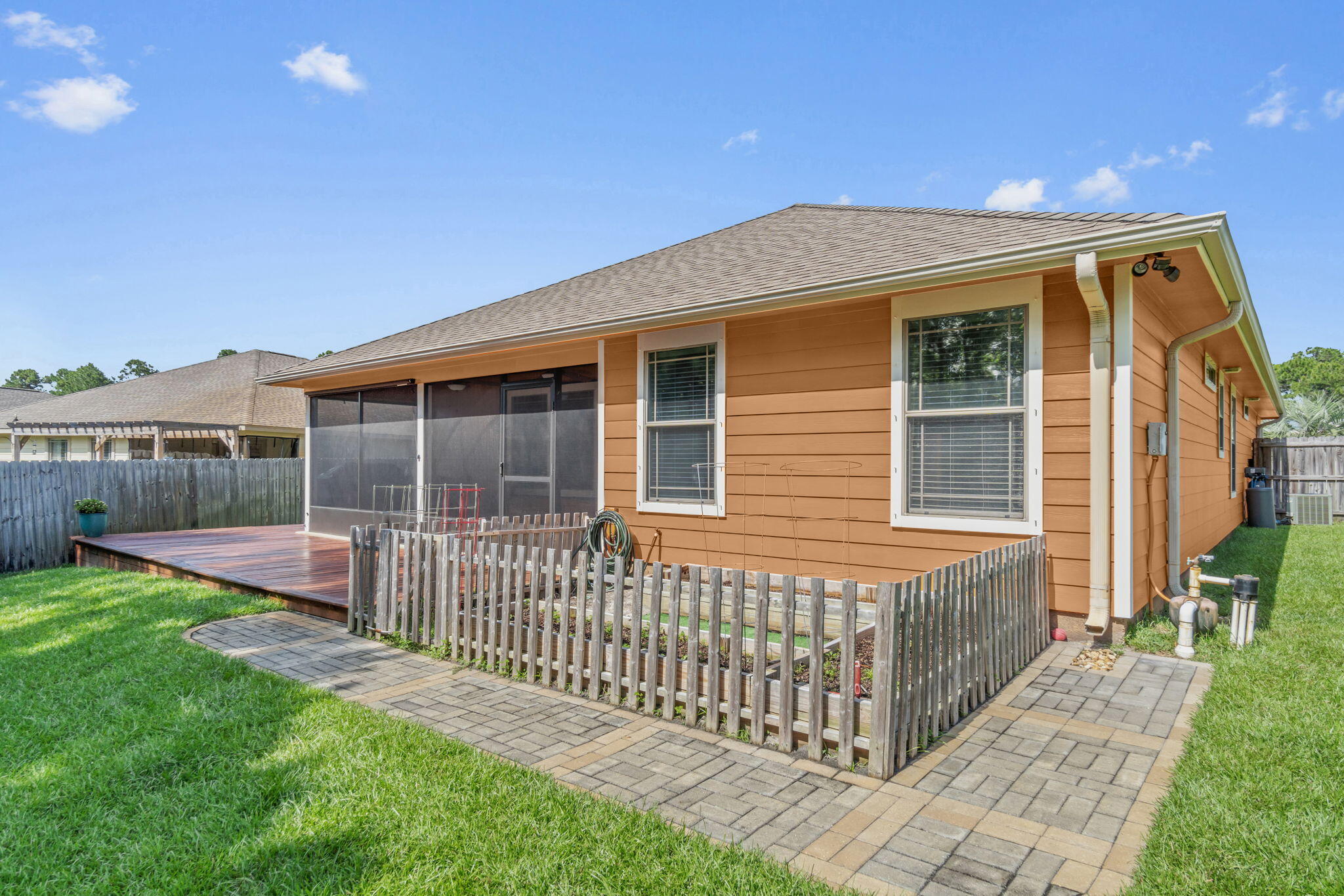 COTTAGES AT EAST RIVER - Residential