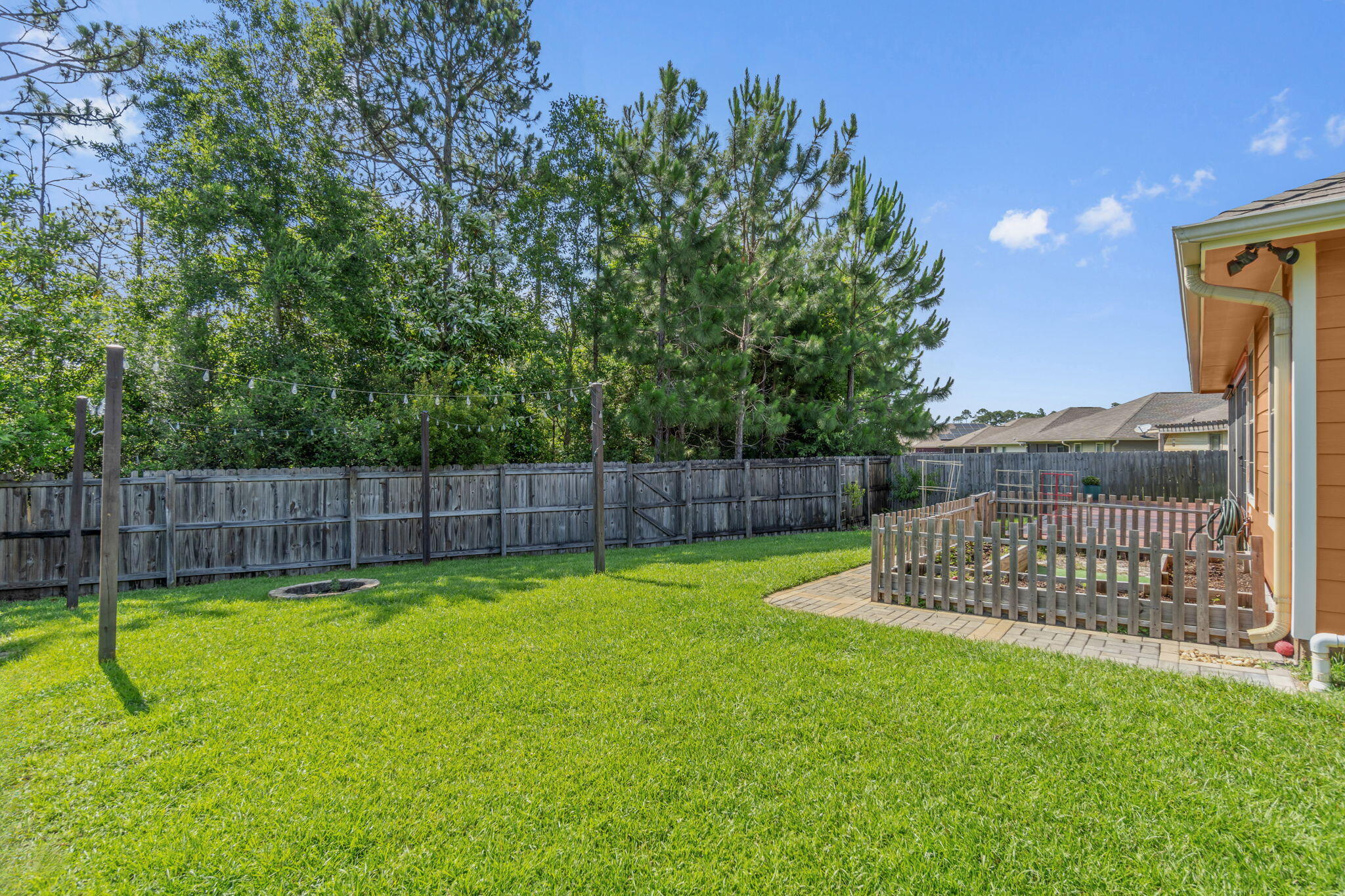 COTTAGES AT EAST RIVER - Residential