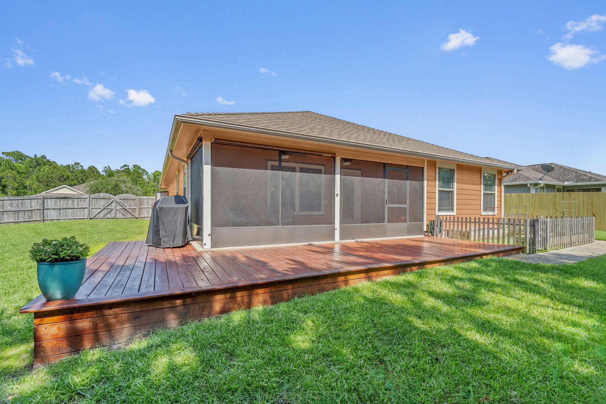 COTTAGES AT EAST RIVER - Residential
