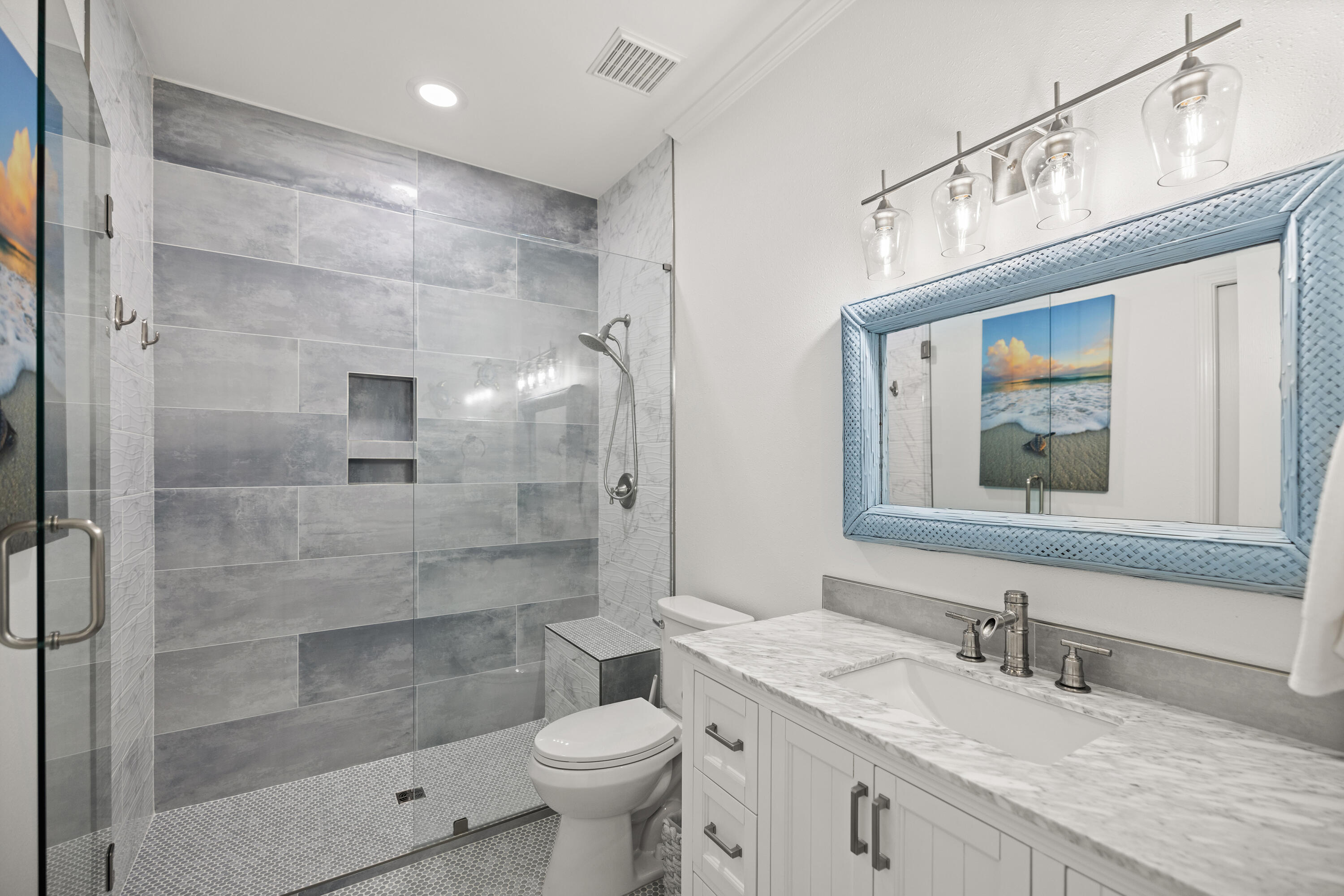 BAYTOWNE AVE EAST - Residential