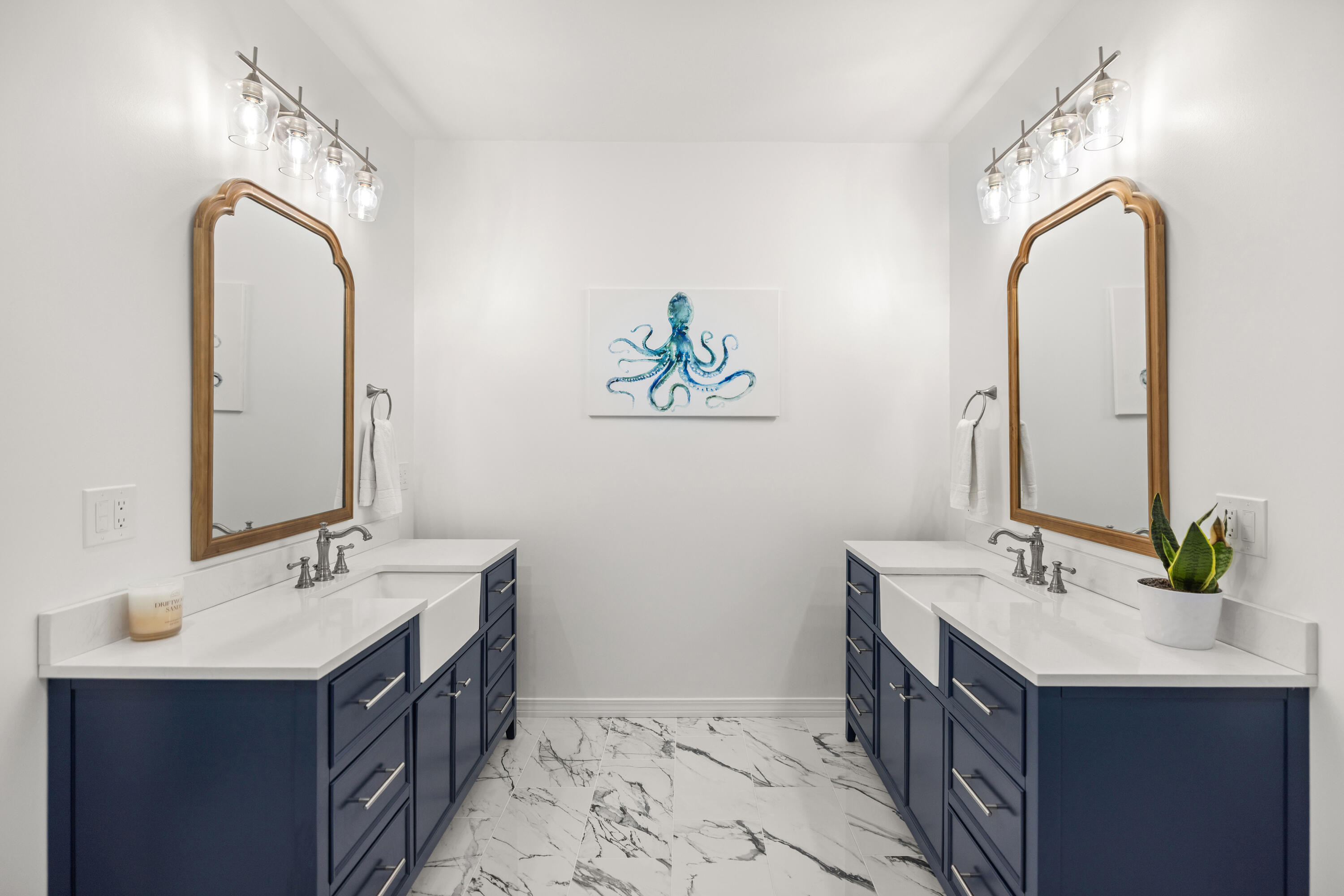 BAYTOWNE AVE EAST - Residential