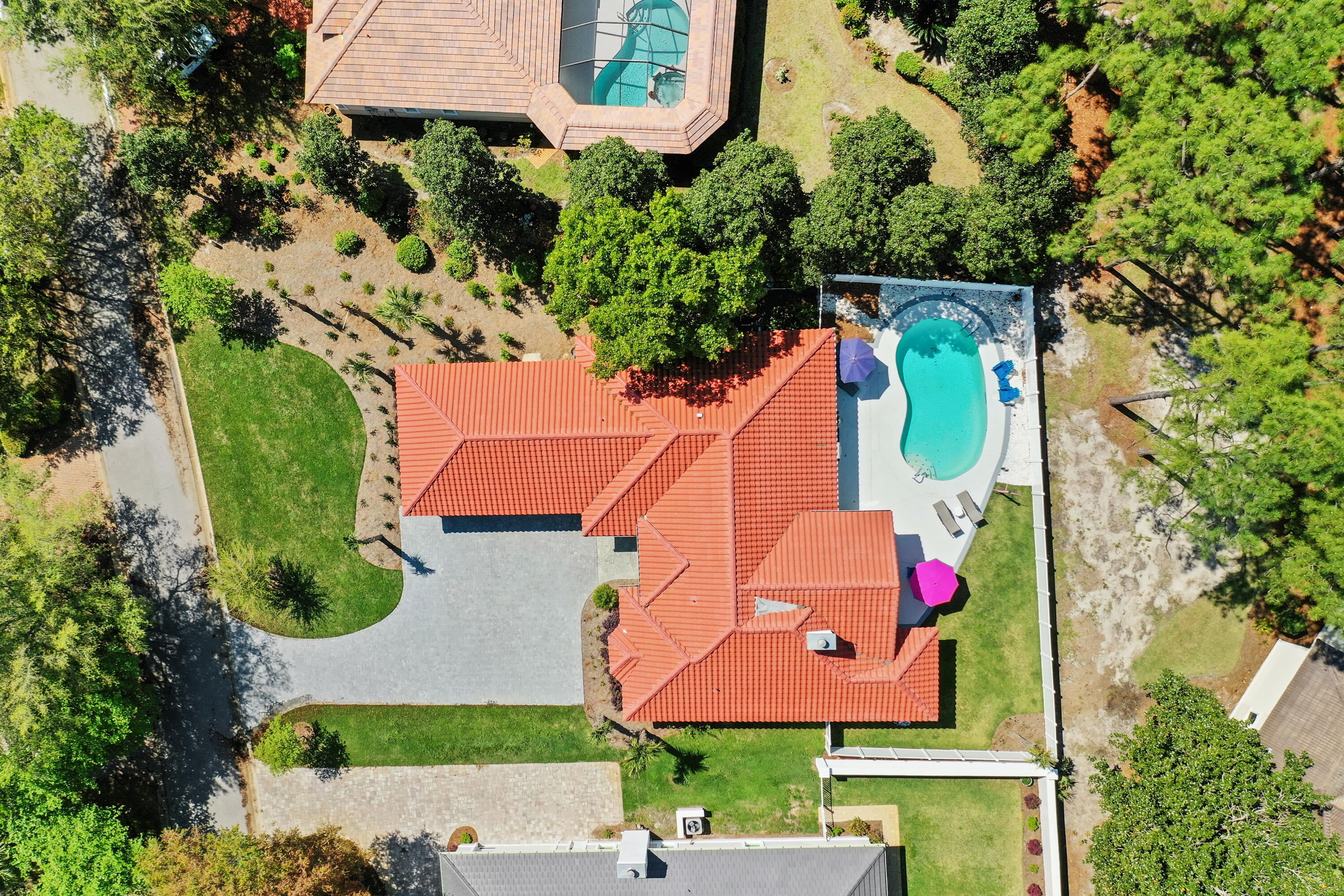 BAYTOWNE AVE EAST - Residential