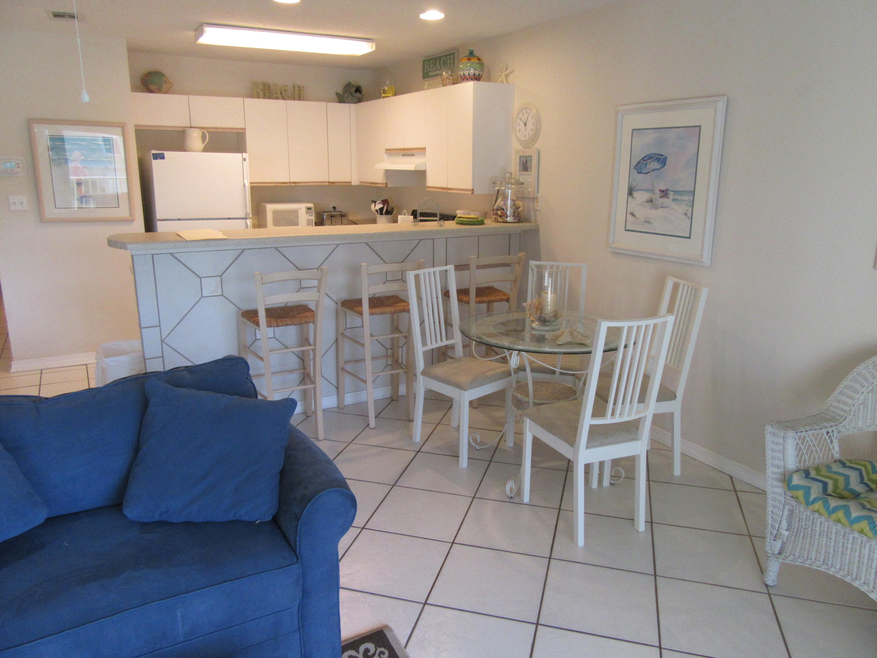 MARAVILLA CONDO 2 - Residential