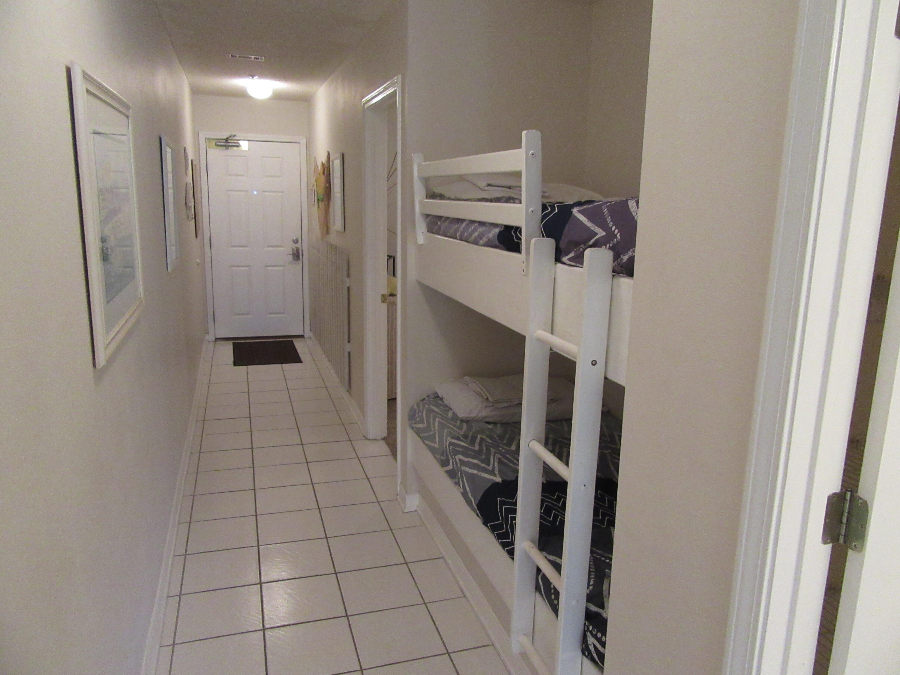 MARAVILLA CONDO 2 - Residential