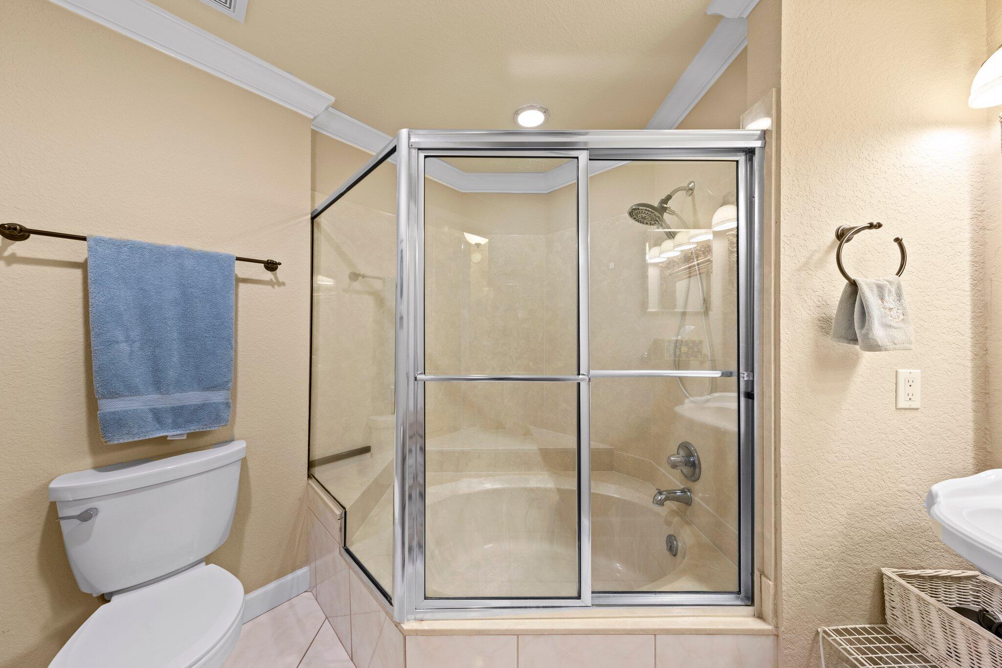 BAYSIDE VILLAS CONDO UNIT 108 - Residential