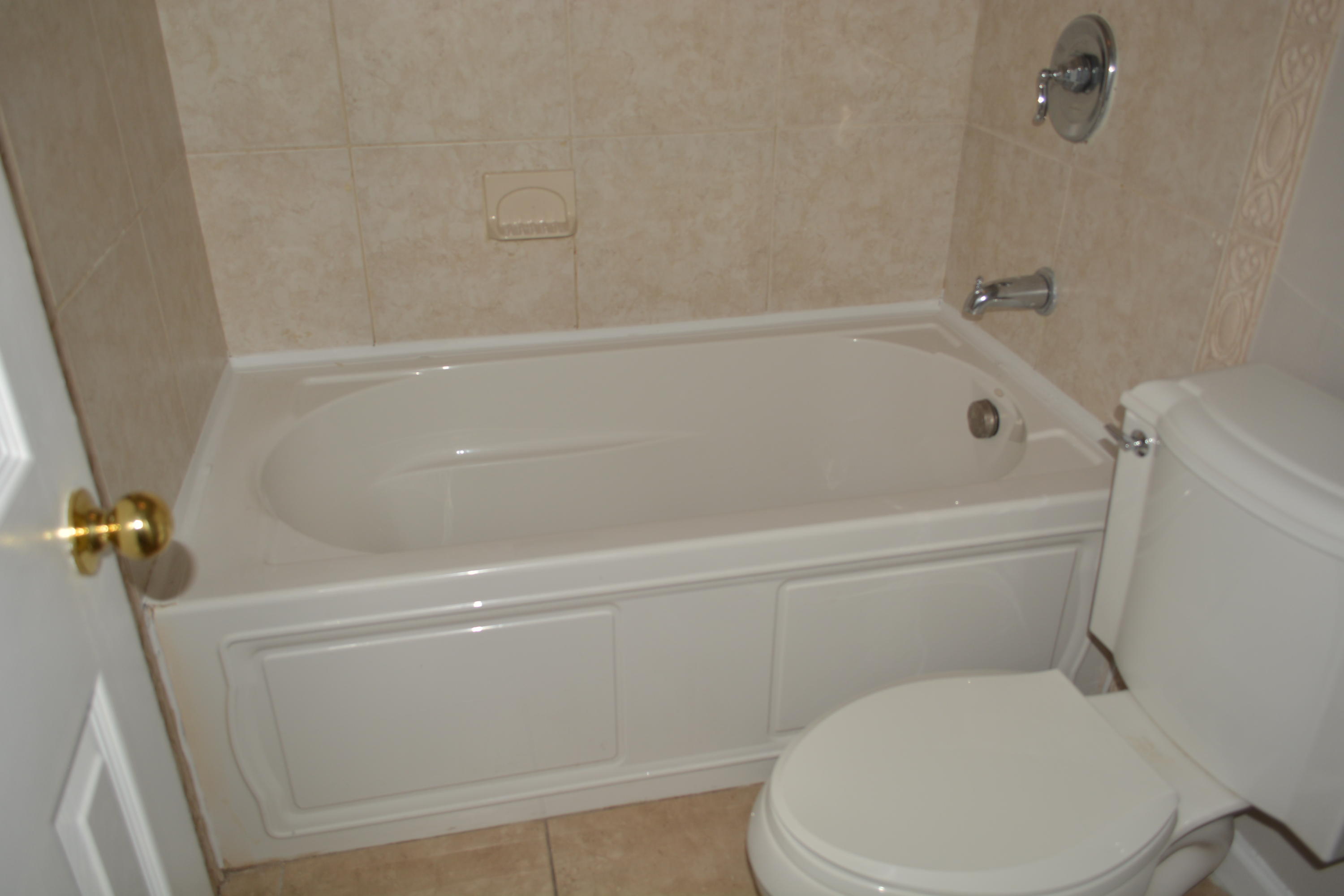 MARY ESTHER MANOR 1ST ADDN - Residential