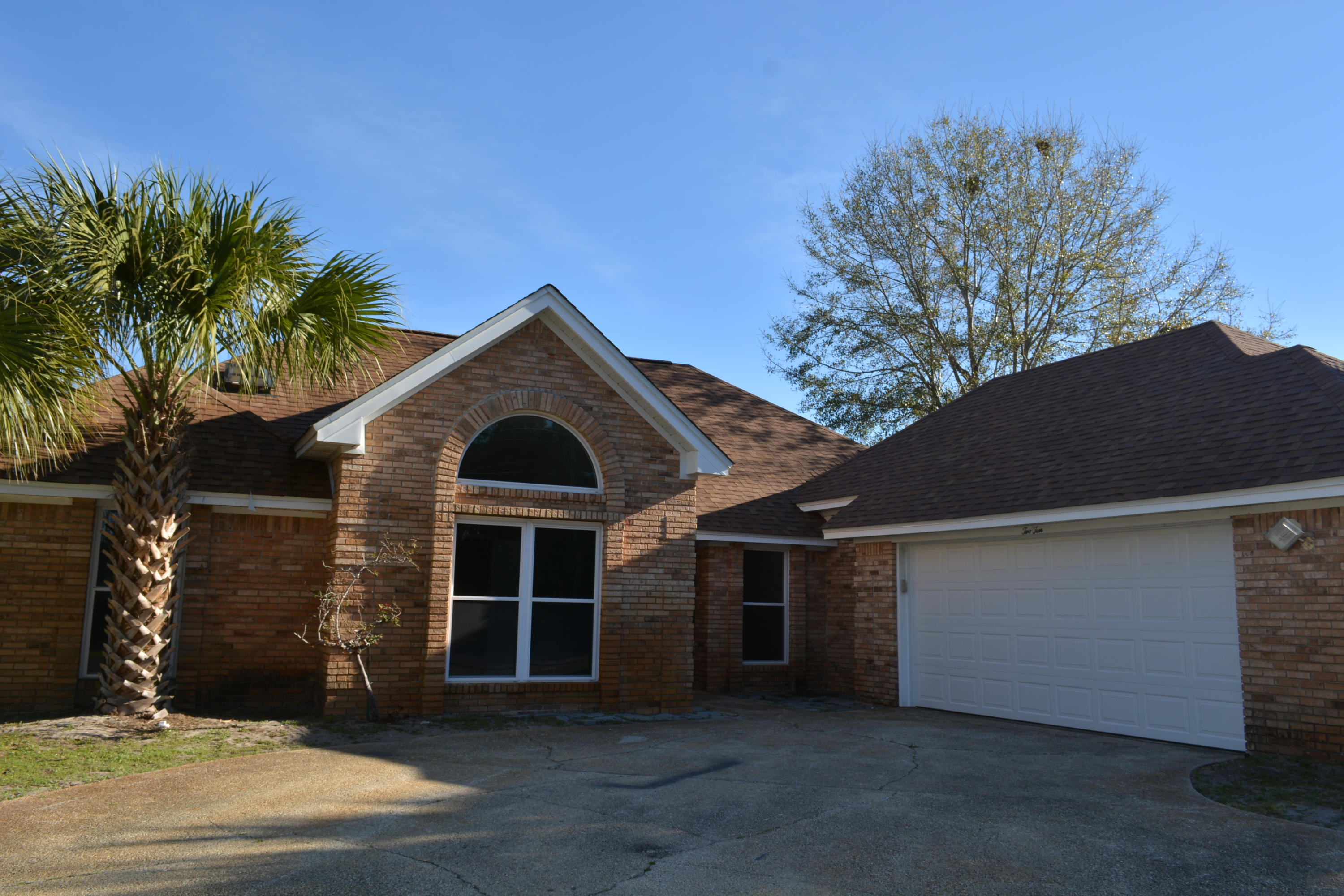 MARY ESTHER MANOR 1ST ADDN - Residential