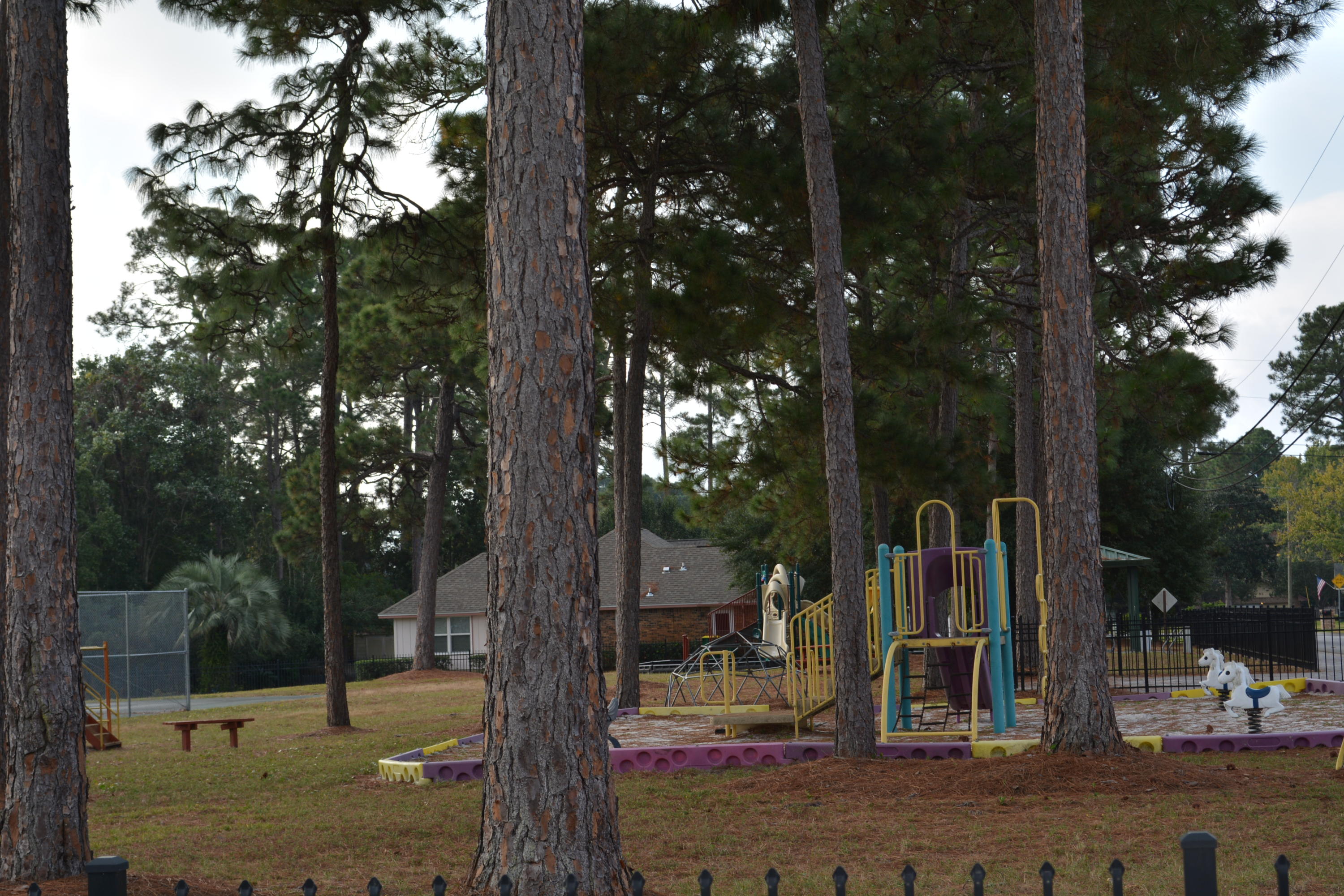 MARY ESTHER MANOR 1ST ADDN - Residential