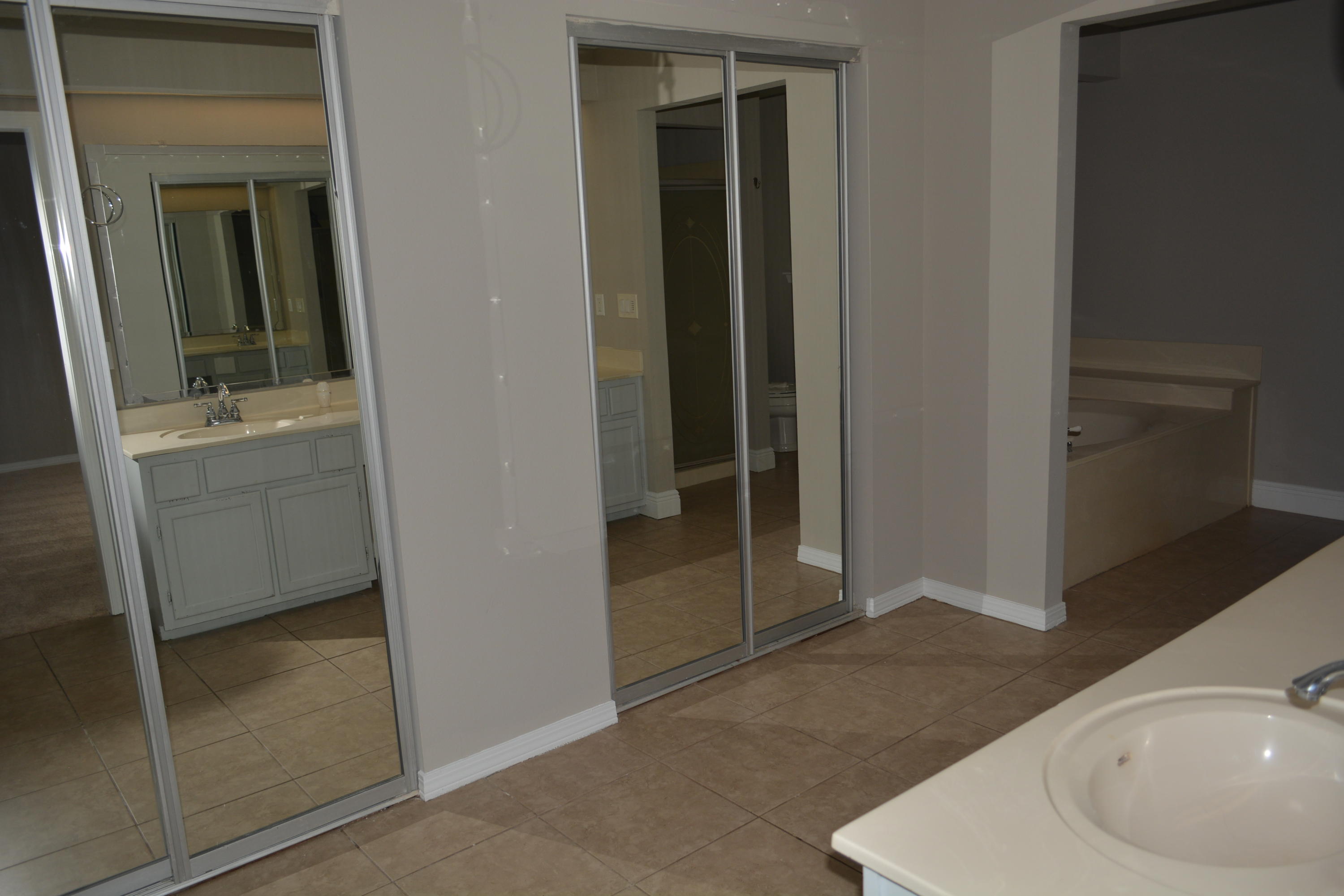 MARY ESTHER MANOR 1ST ADDN - Residential