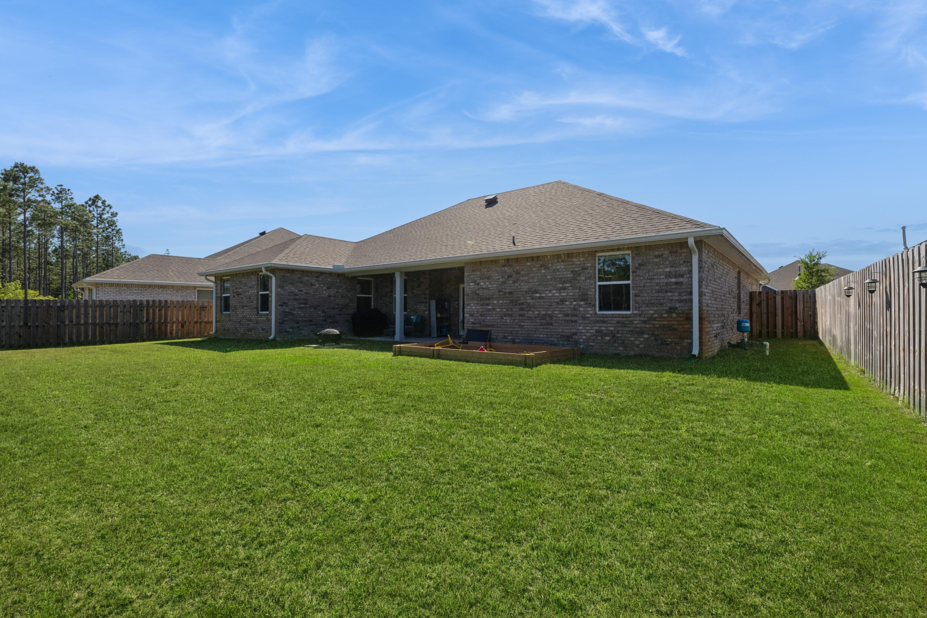 HAMMOCK BAY - Residential