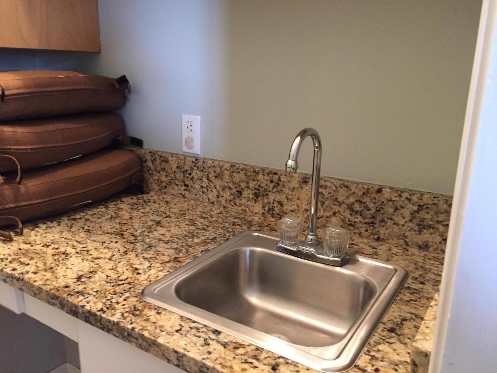 BEACHSIDE TOWNHOMES - Residential