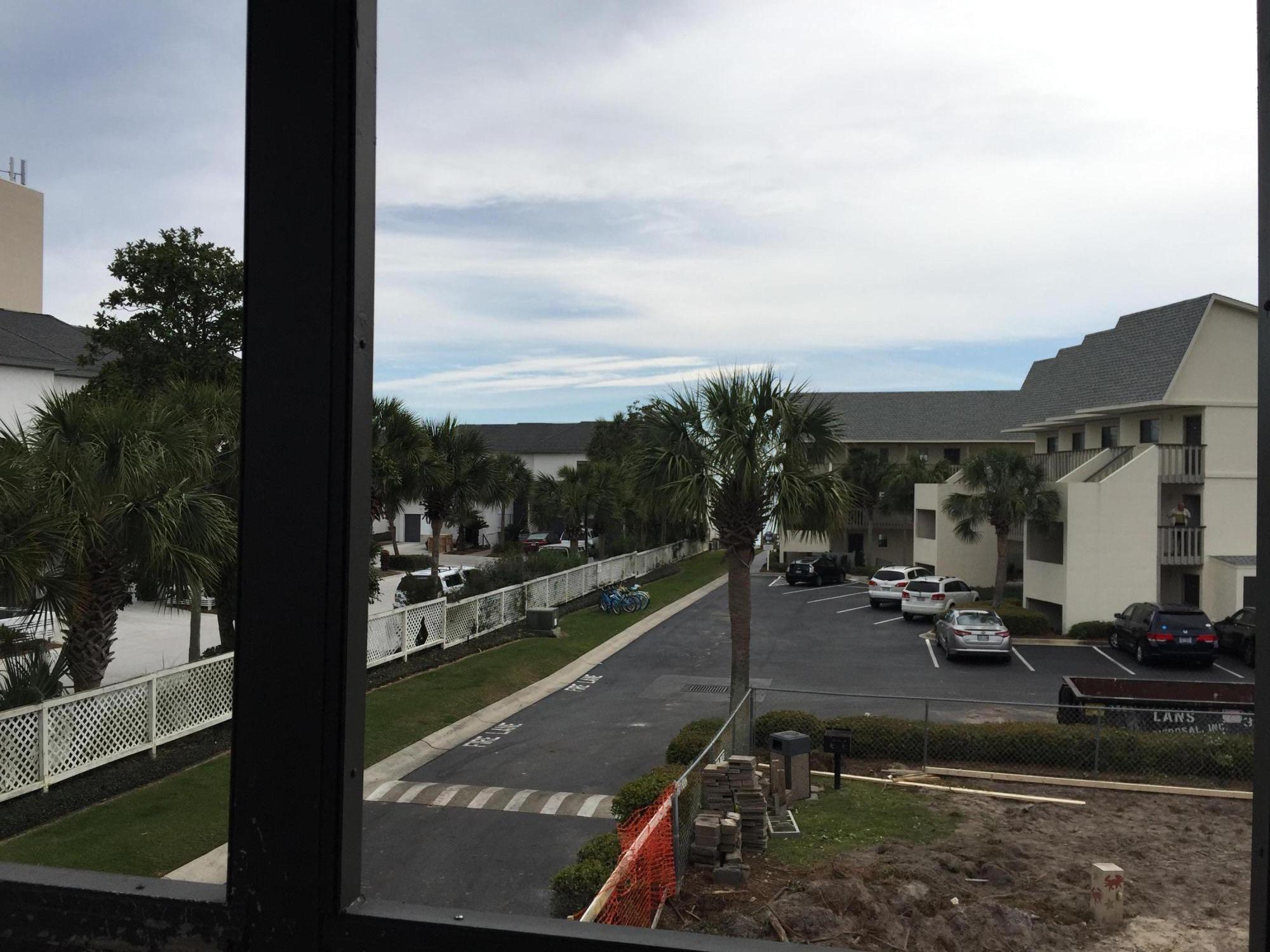 BEACHSIDE TOWNHOMES - Residential