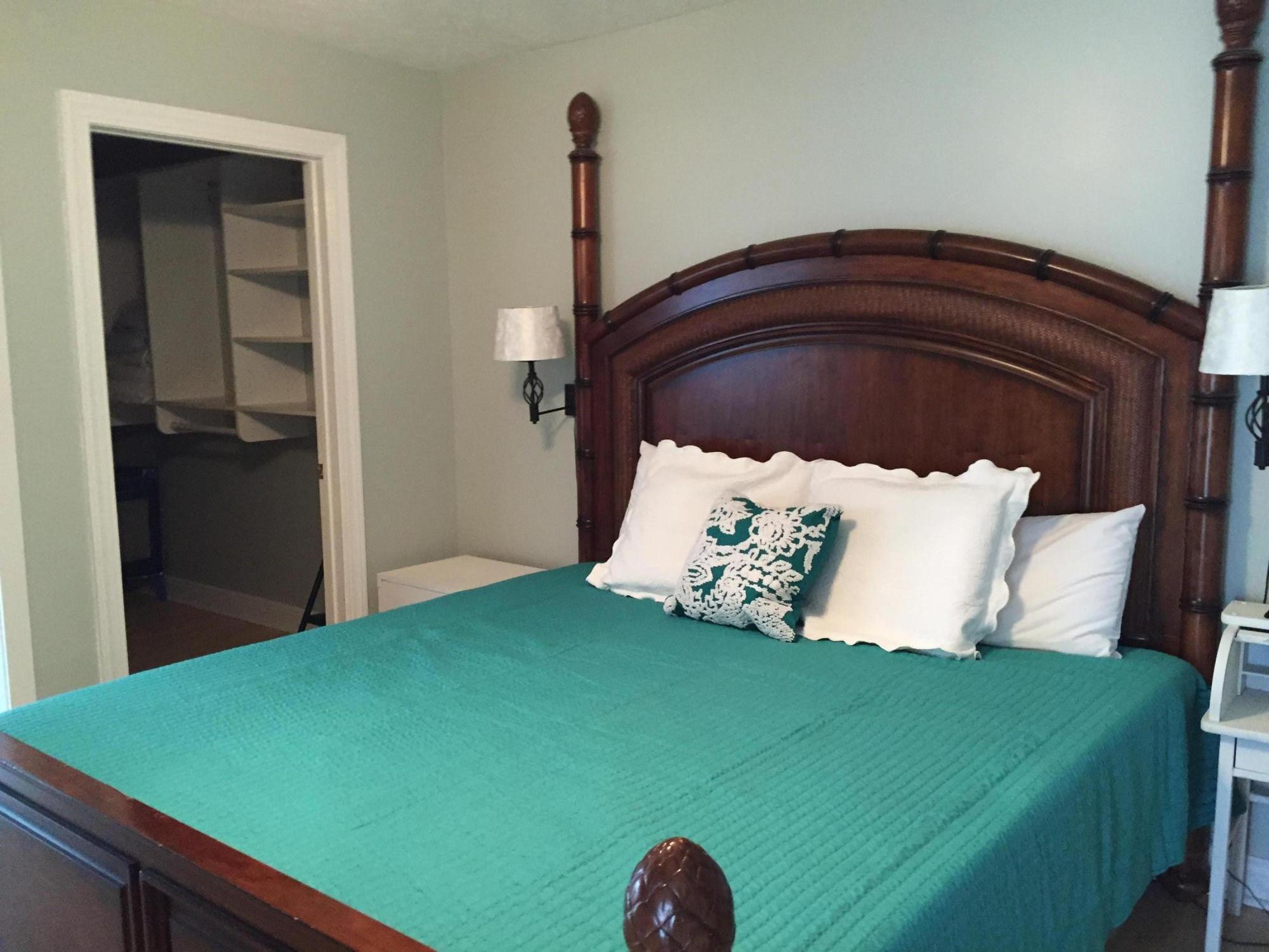 BEACHSIDE TOWNHOMES - Residential