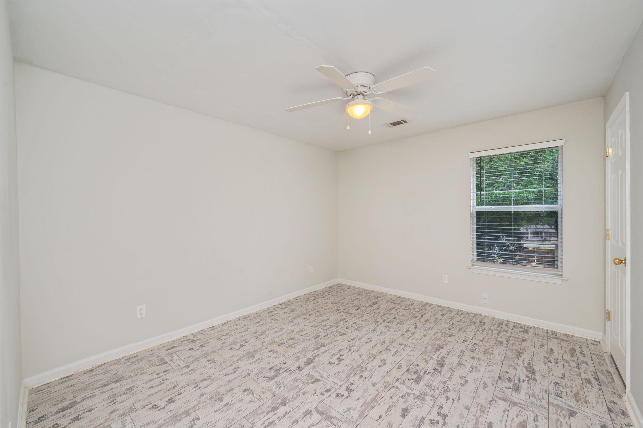 STILLWELL ESTATES - Residential Lease