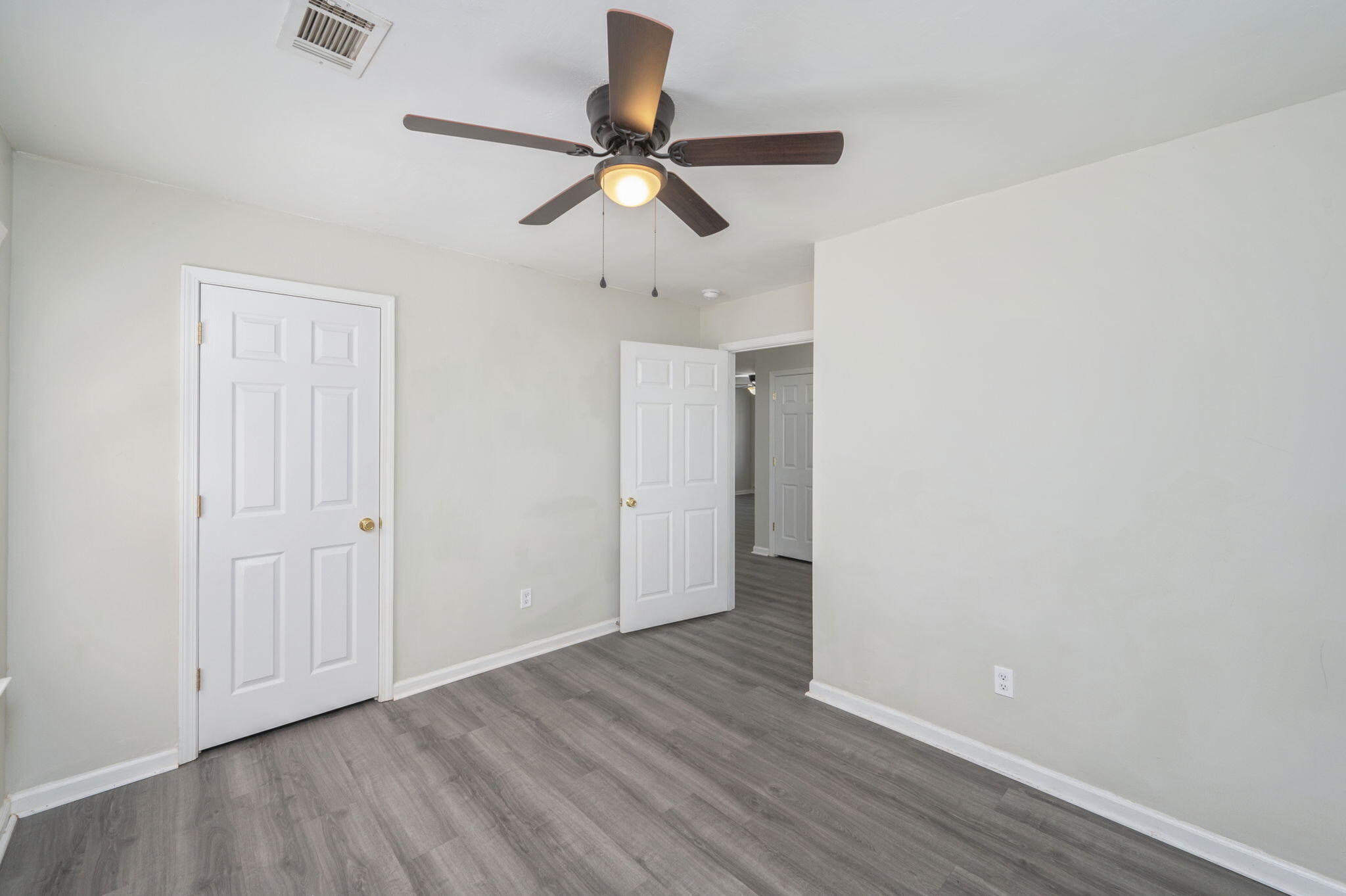 STILLWELL ESTATES - Residential Lease
