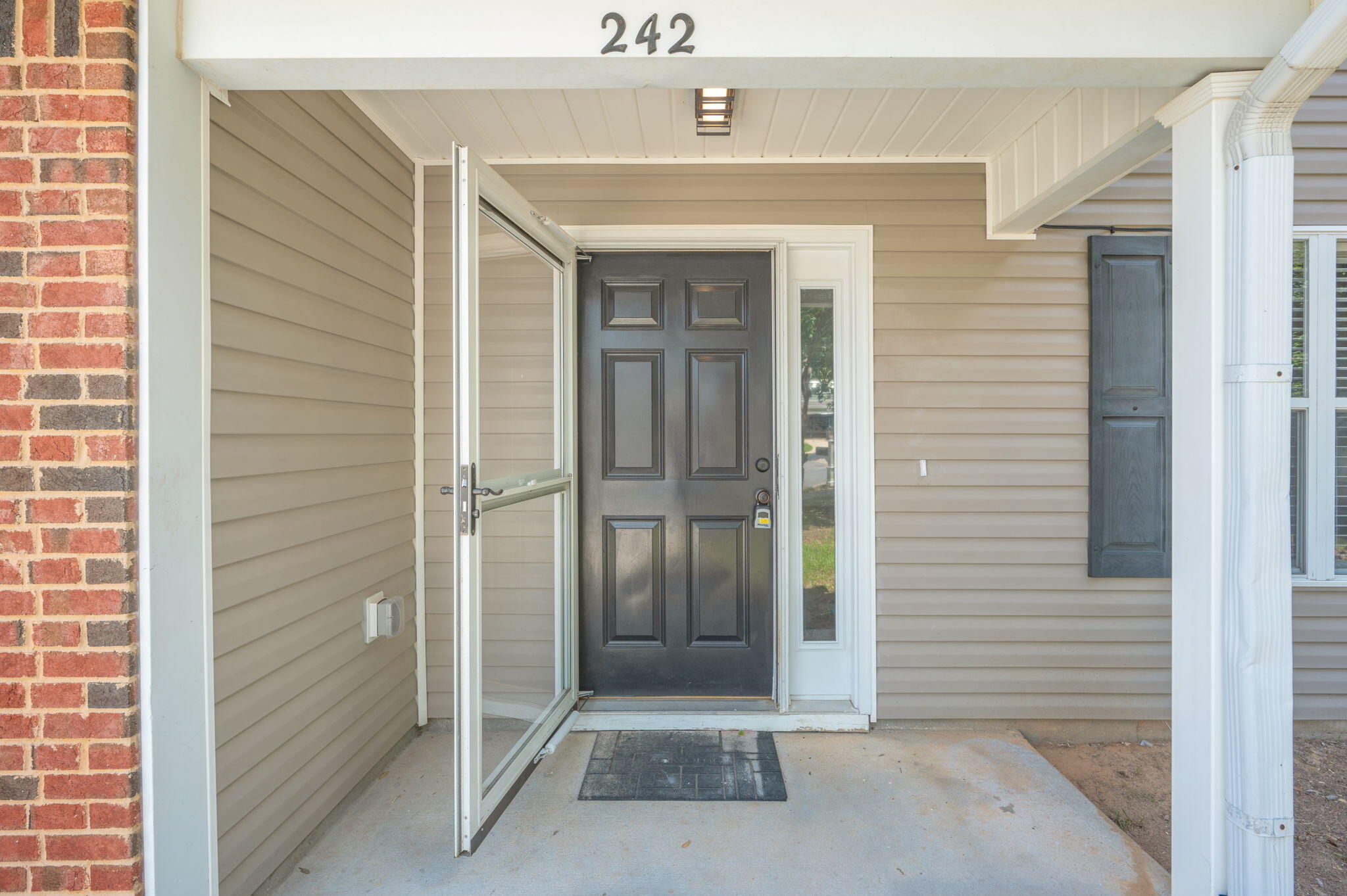 STILLWELL ESTATES - Residential Lease