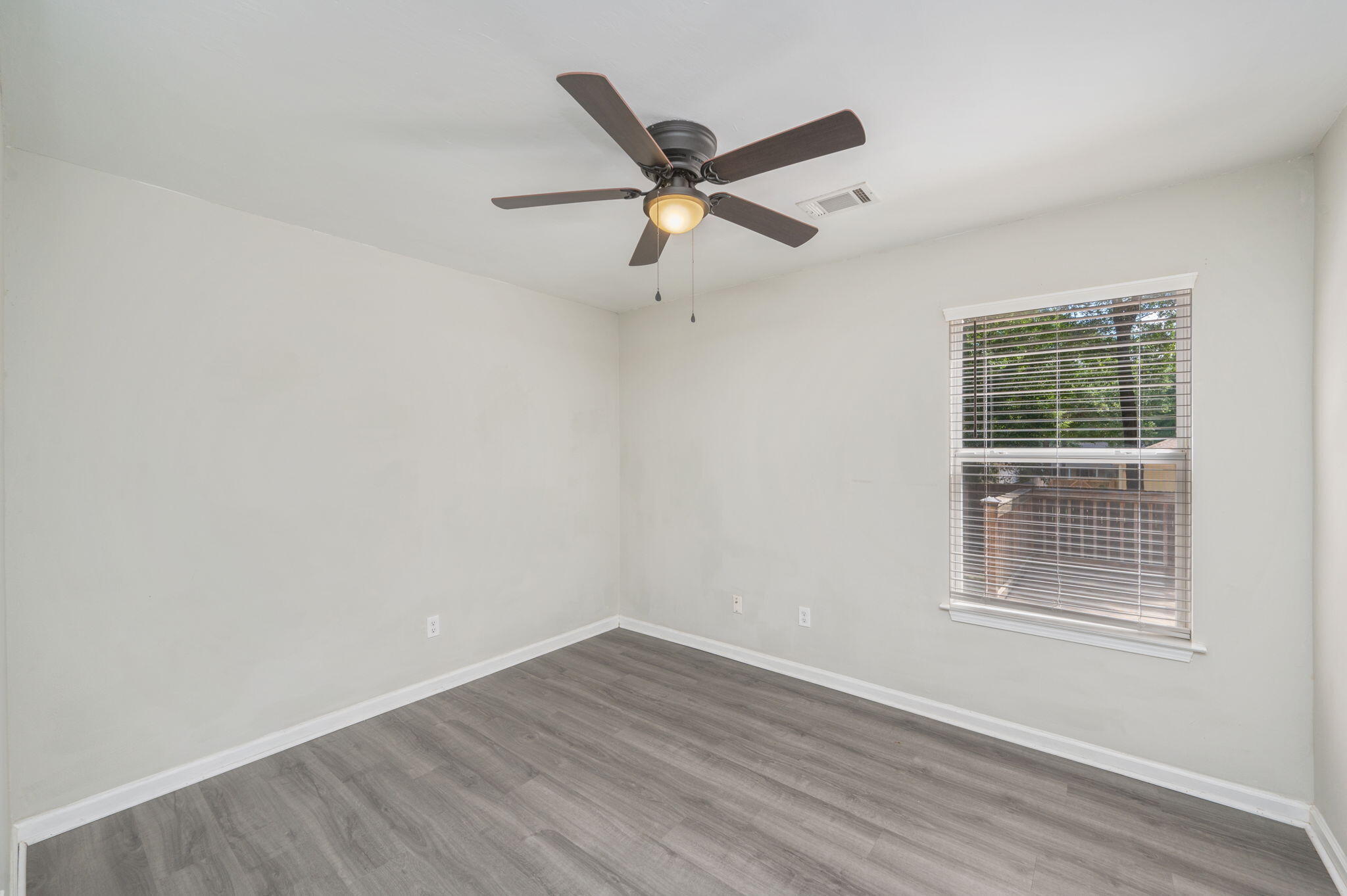 STILLWELL ESTATES - Residential Lease