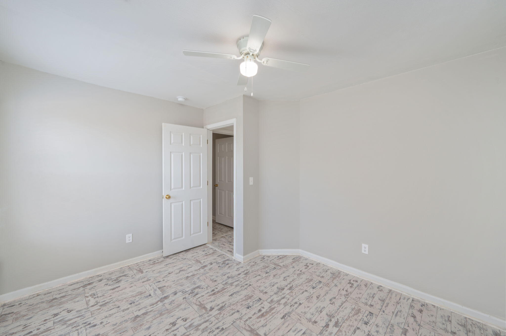 STILLWELL ESTATES - Residential Lease