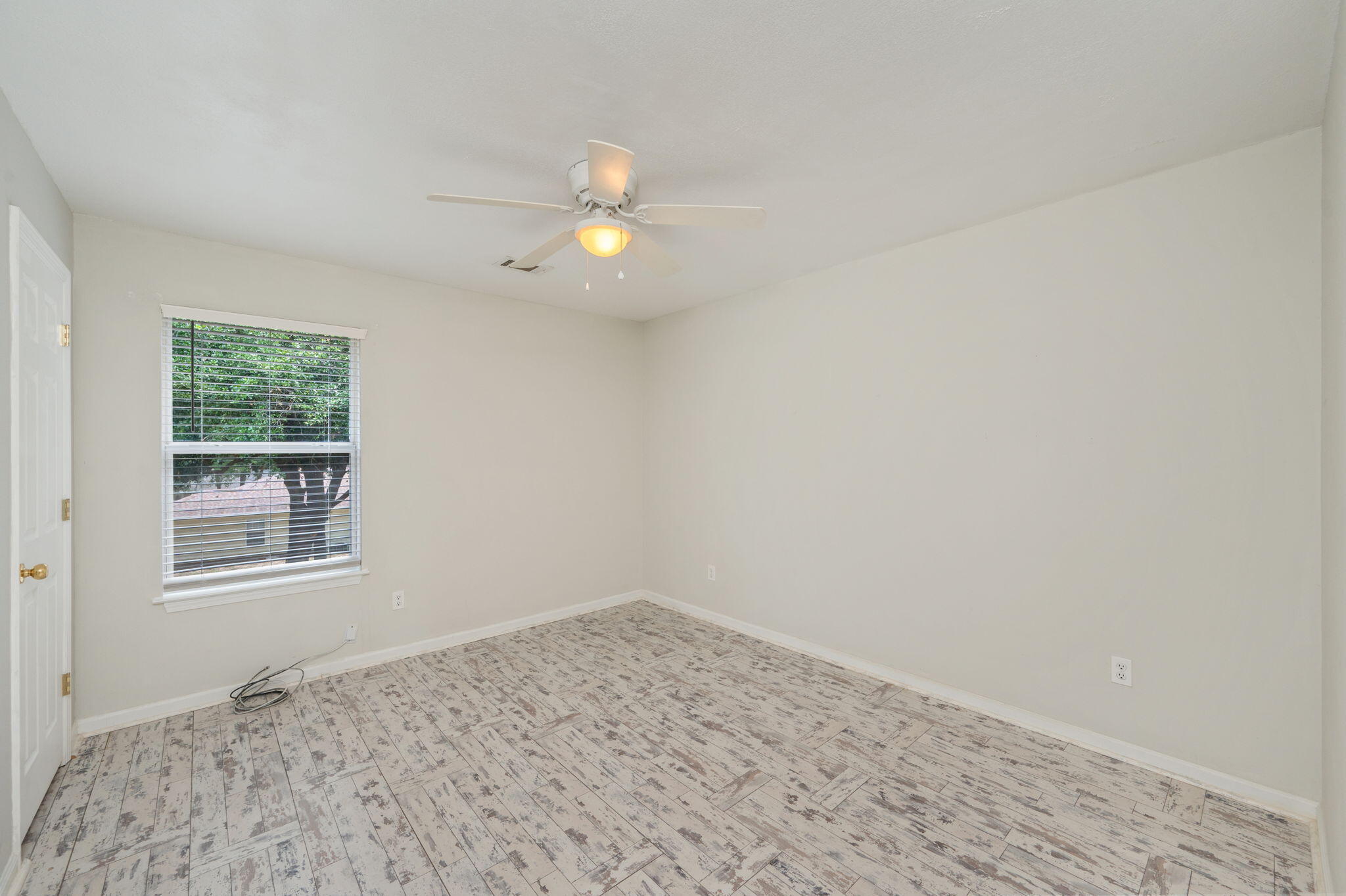 STILLWELL ESTATES - Residential Lease