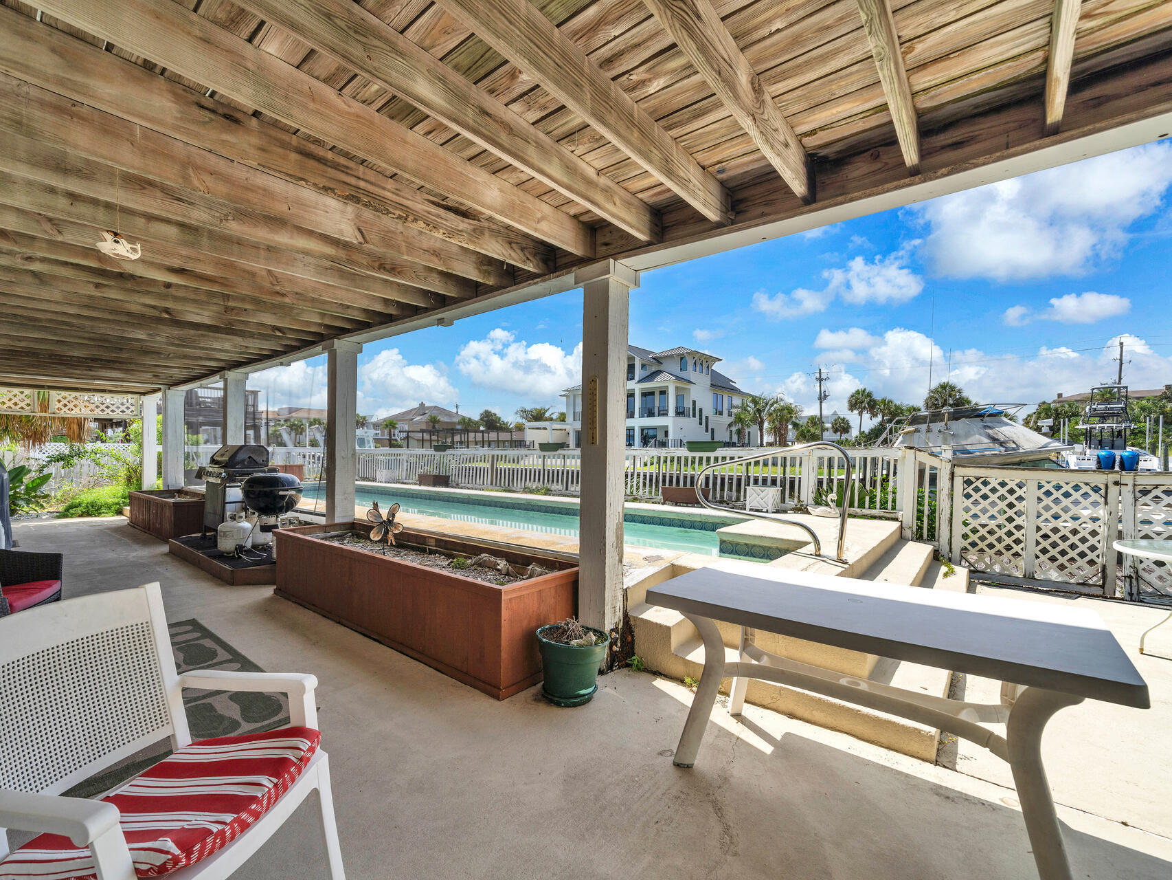 HOLIDAY ISLE - Residential