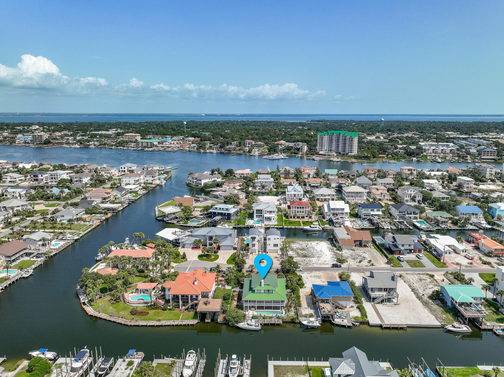 HOLIDAY ISLE - Residential