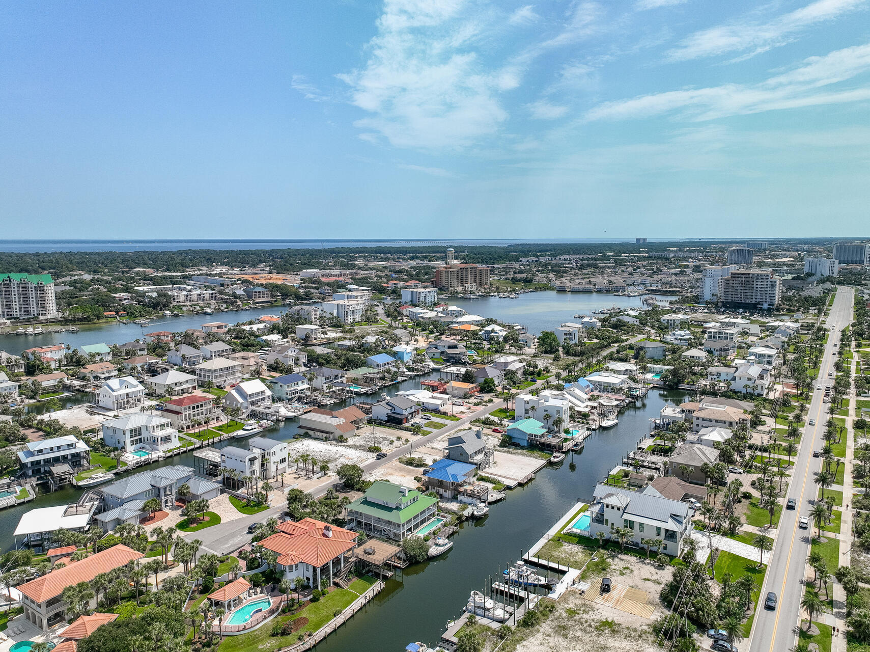HOLIDAY ISLE - Residential