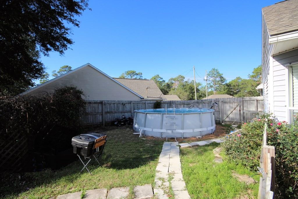 COLLEGE OAKS - Residential