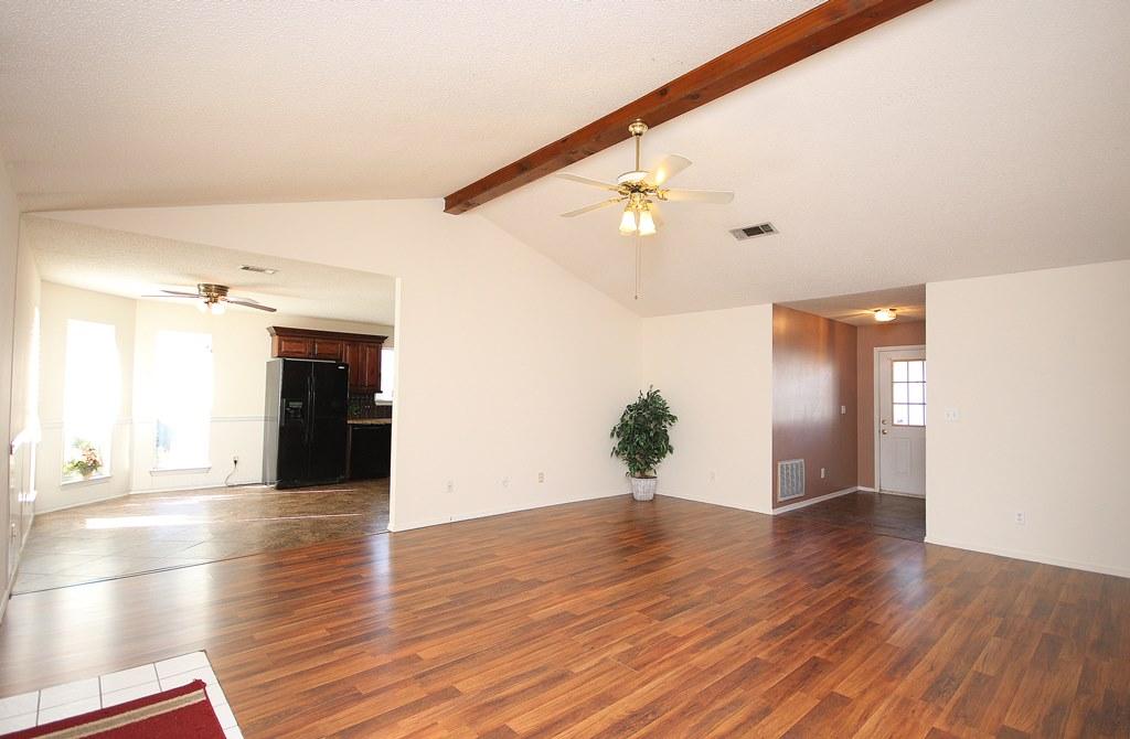 COLLEGE OAKS - Residential