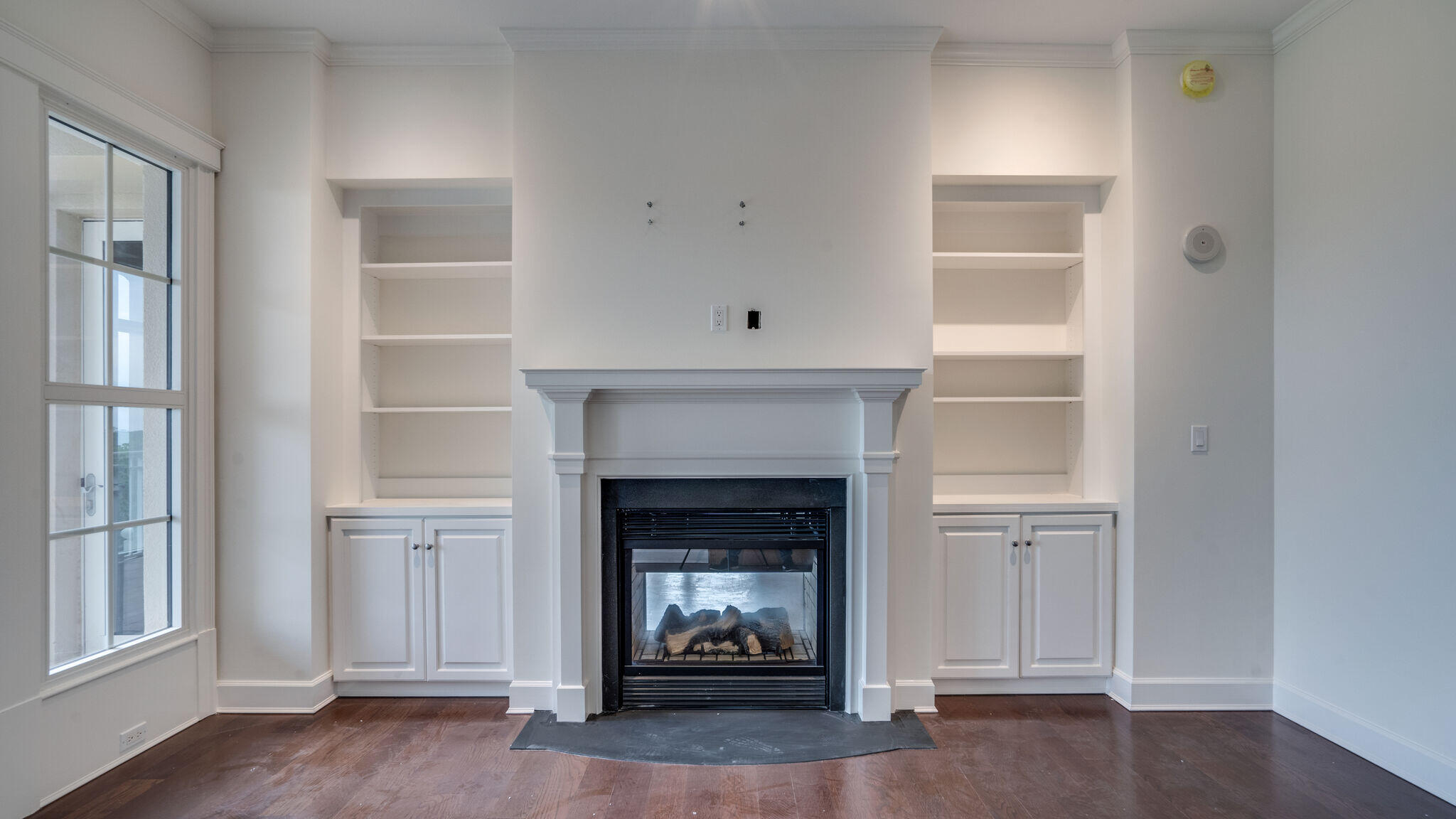 ONE WATER PLACE - Residential