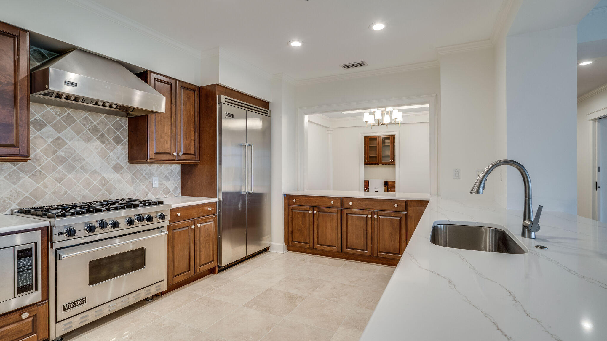 ONE WATER PLACE - Residential