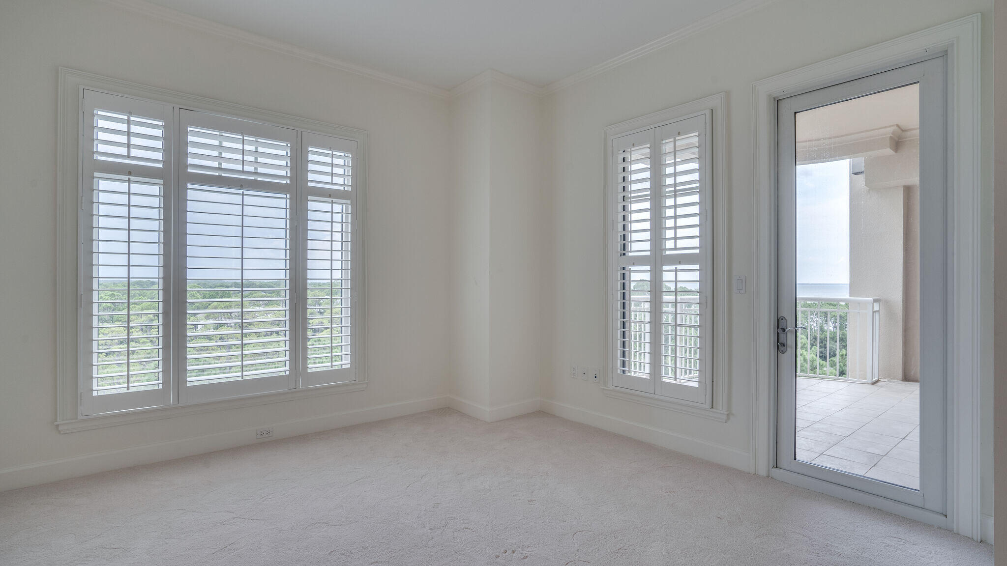 ONE WATER PLACE - Residential