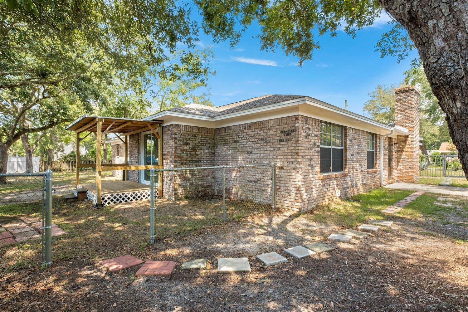 BRIARCLIFF - Residential